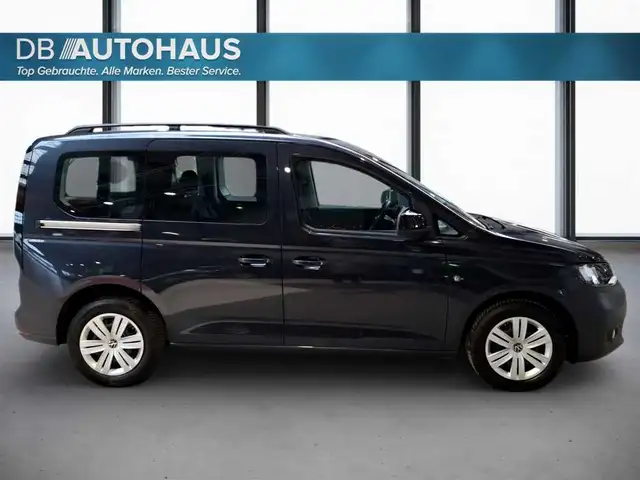Volkswagen Caddy view 3