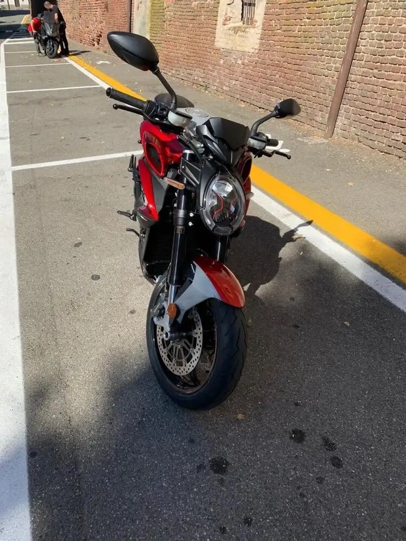 MV Agusta Brutale 800 Rosso - 1