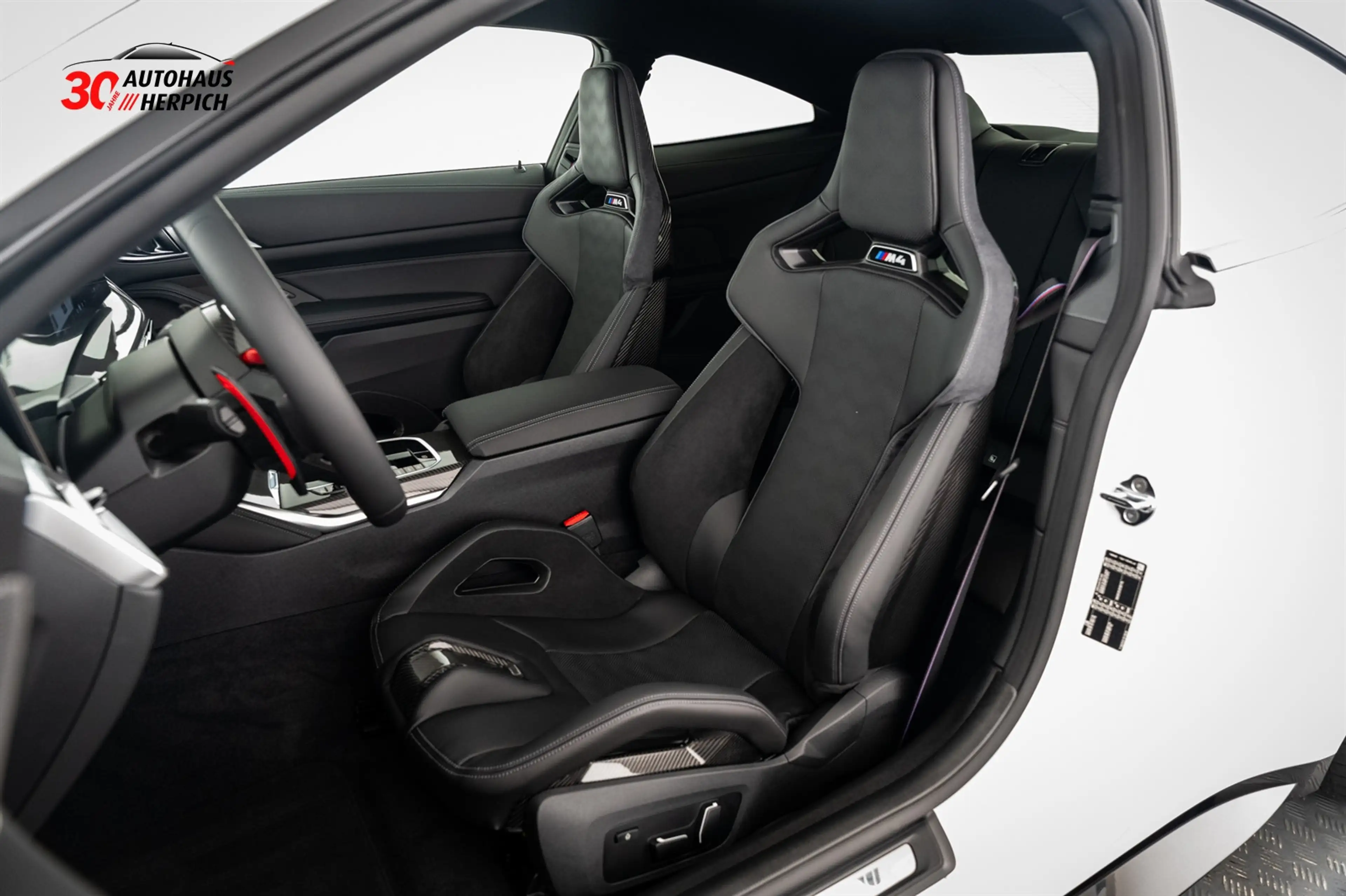 BMW M4 Competition RWD Heckantrieb MDrive Carbon H&K — photo 9
