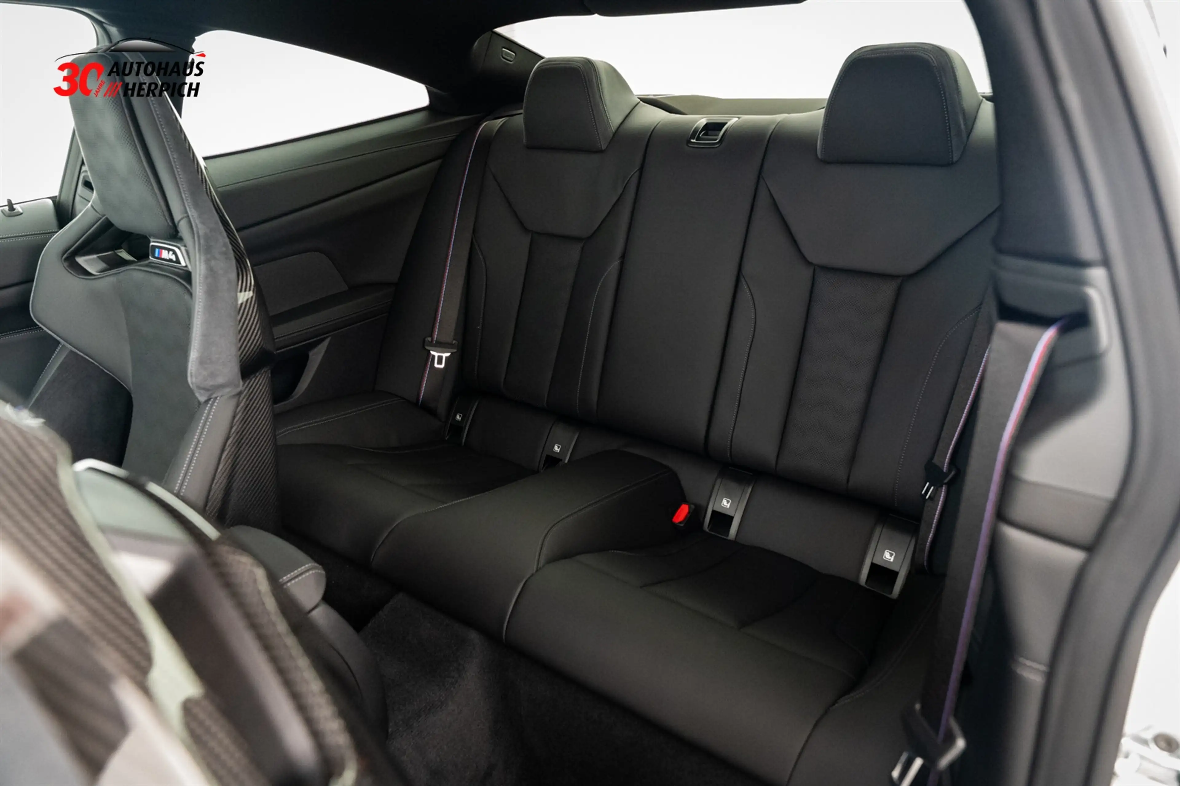 BMW M4 Competition RWD Heckantrieb MDrive Carbon H&K — photo 11