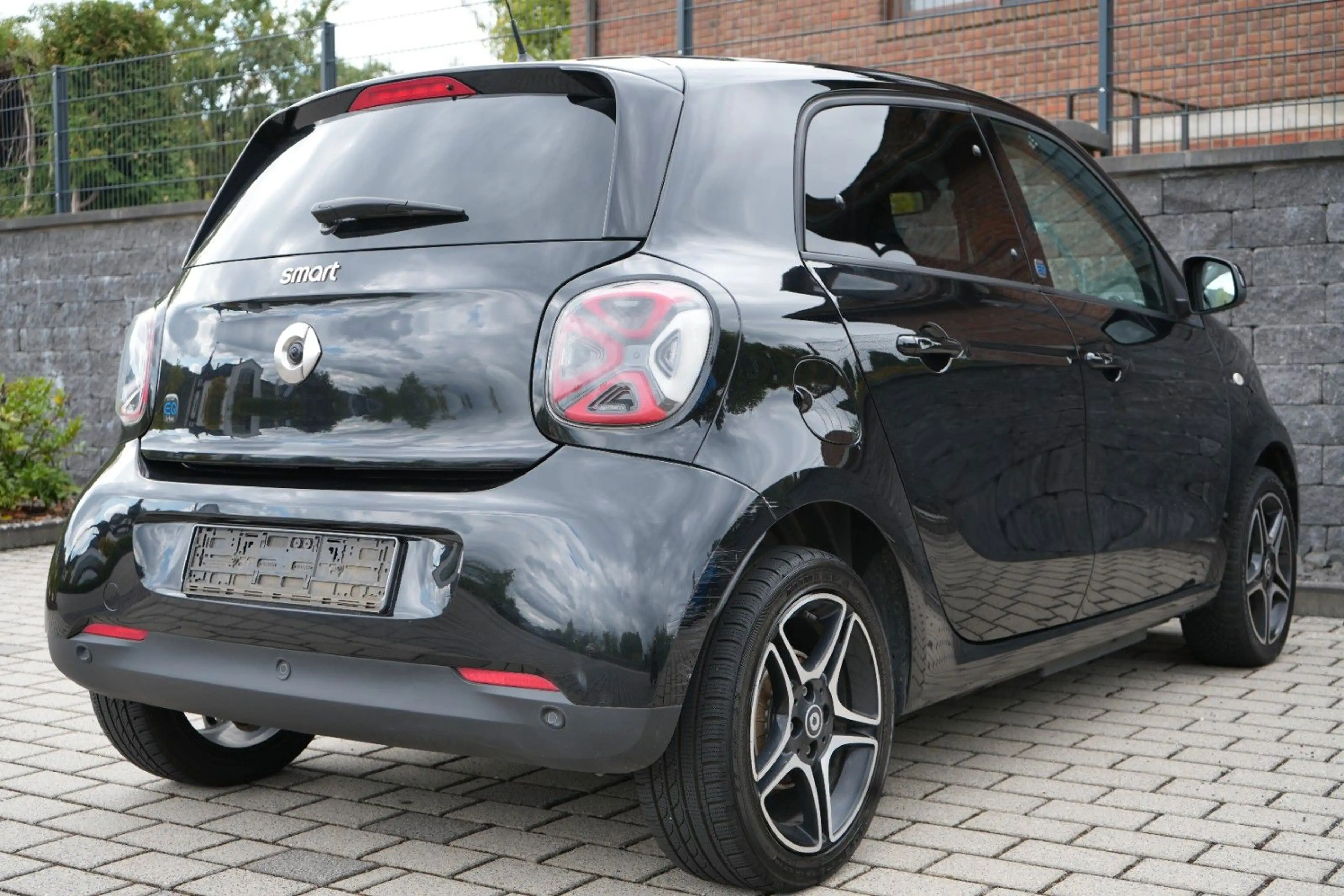 smart forFour electric drive 60kW EQ pulse/1.Hand/Pano/MwSt — photo 4