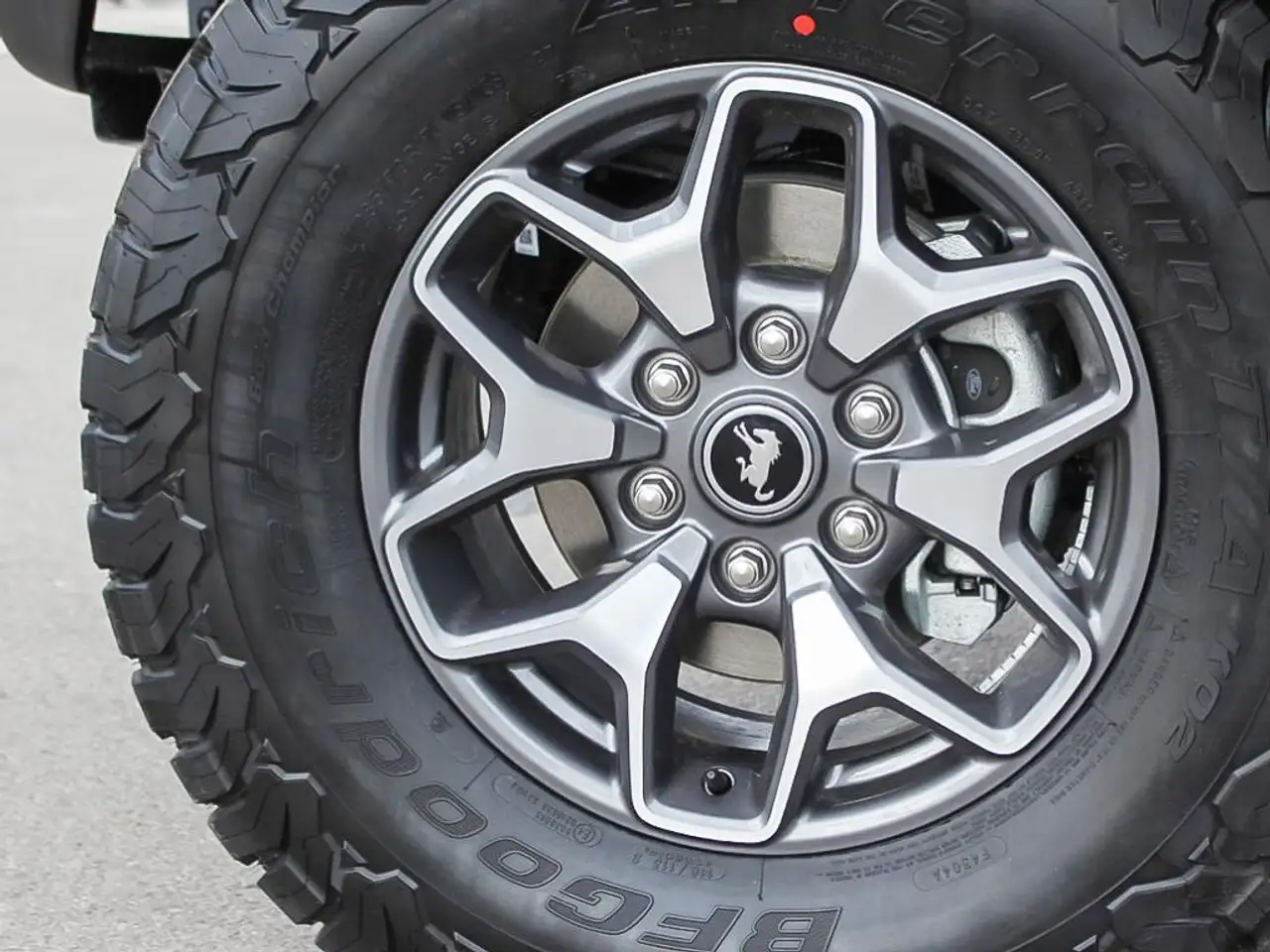 Ford Bronco снимка Ford Bronco