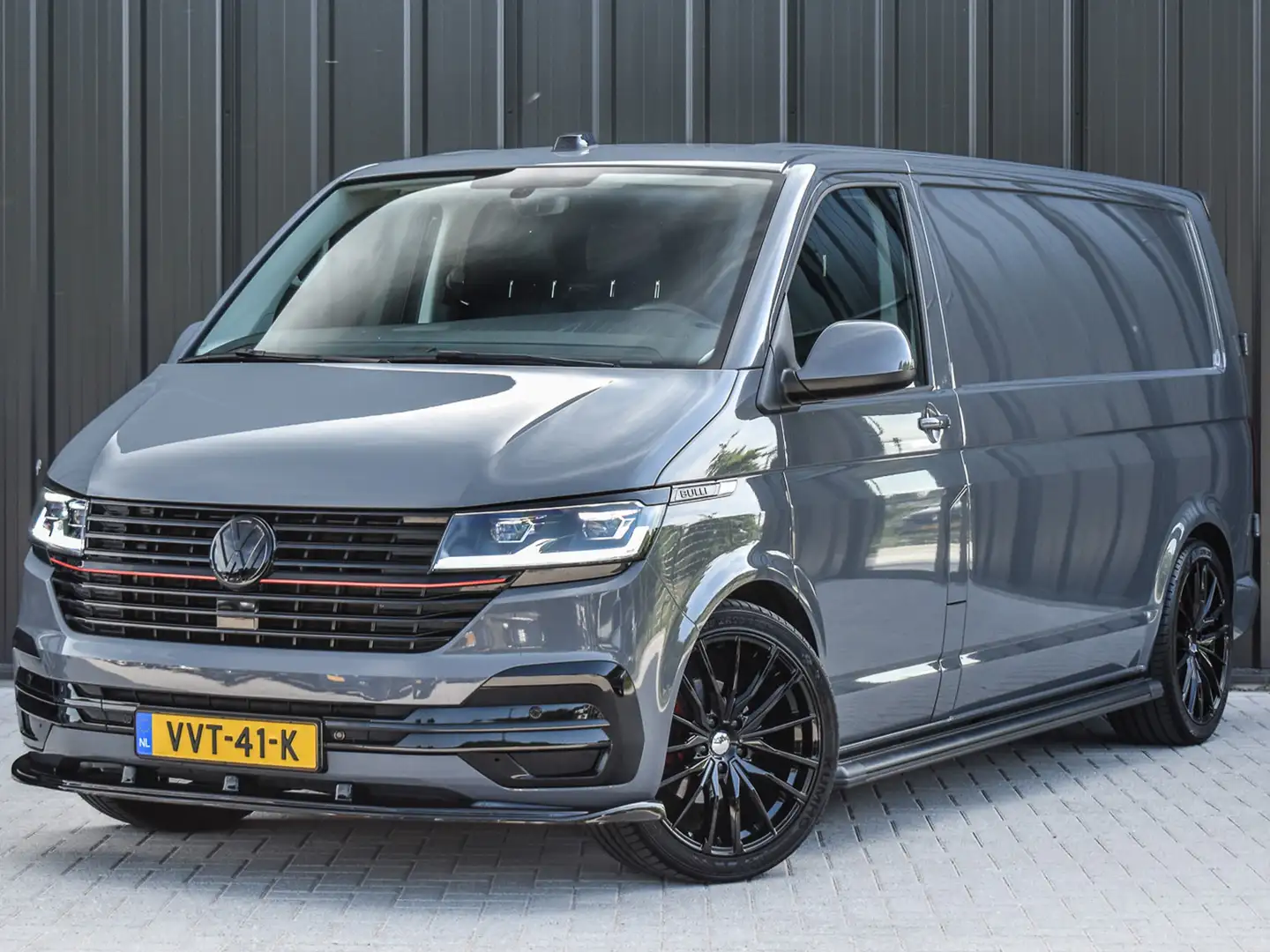 Volkswagen T6.1 Transporter 2.0 TDI L2H3 BULLI | 3 ZITS | TREKHAAK | ACHTERUIT Gri - 2