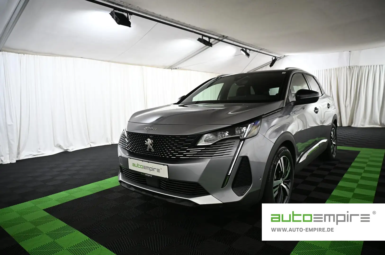 Peugeot 3008 1.6 300 PHEV-4 e-EAT8 GT LED/NAVI/PANO/SHZ/18 Grijs - 1