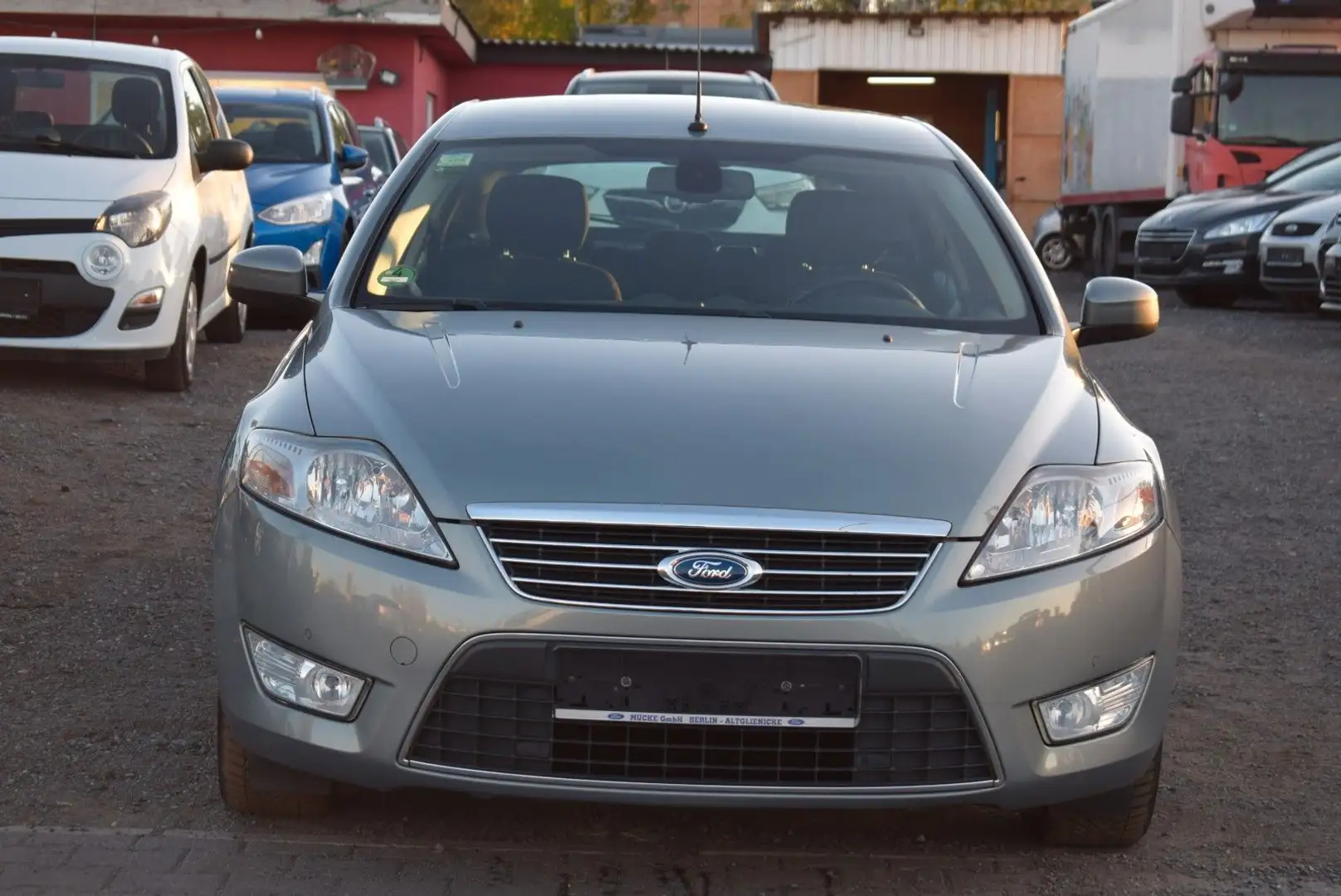 Ford Mondeo Lim. Ghia - 1