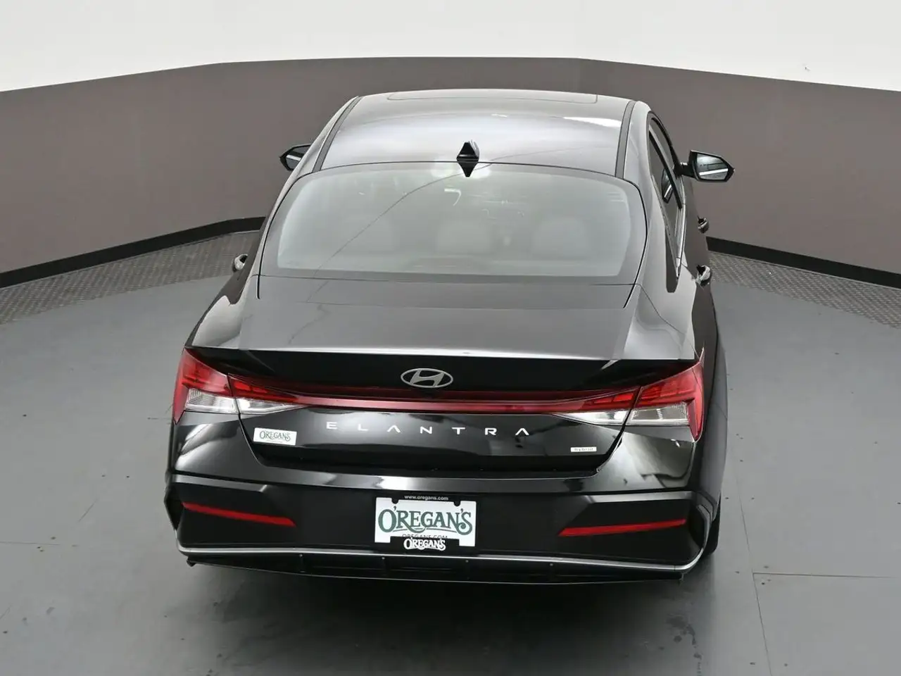 Hyundai ELANTRA photo Hyundai ELANTRA