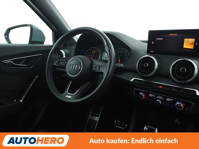 Audi Q2 35 TFSI S line Aut.*NAVI*CAM*SHZ*PDC* — photo 13