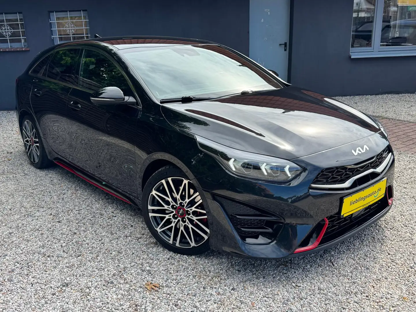 Kia ProCeed / pro_cee'd 1.6 TGDI GT LED ACC CarPlay Keyless DAB Schwarz - 2