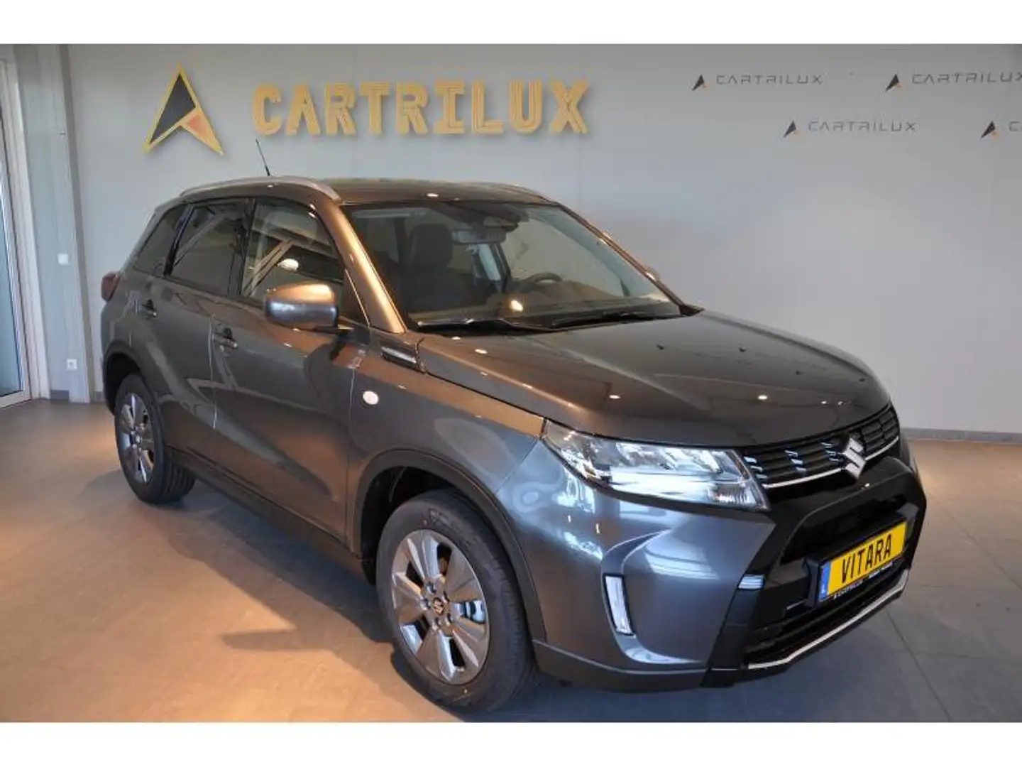 Suzuki Vitara GL+  129 MAN6 MILD HYBRIDE Gris - 1