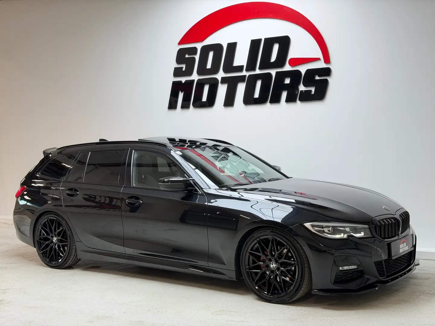 BMW 320 320 d Touring M Sport/Pano/HUD/Virtual/LED/Kamera Schwarz - 2
