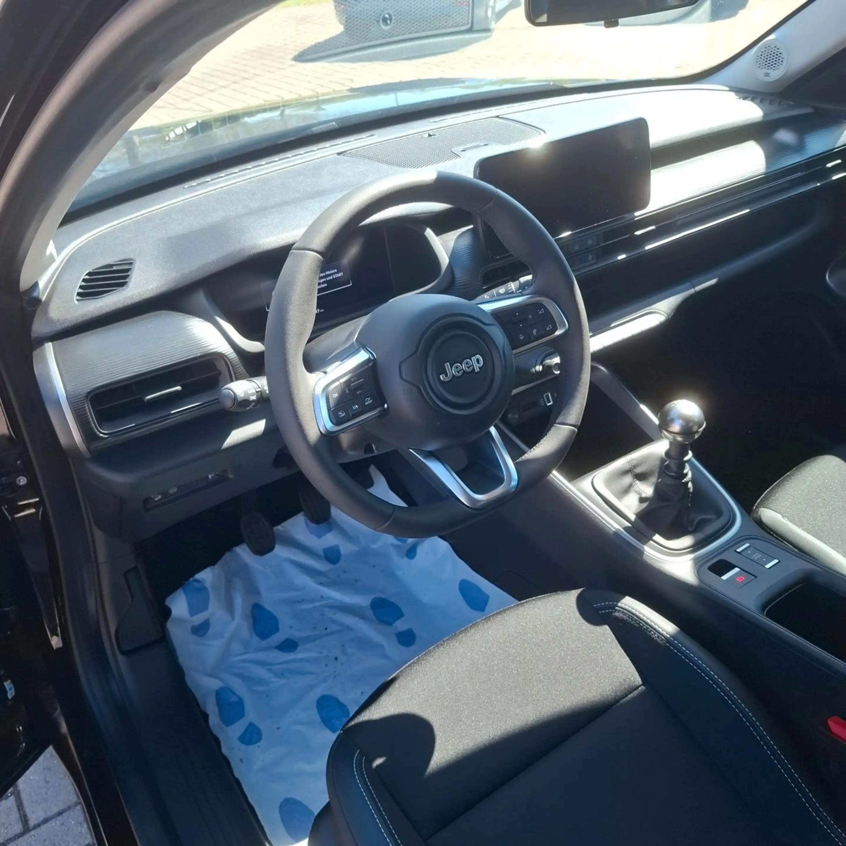 Jeep Avenger Altitude — photo 9
