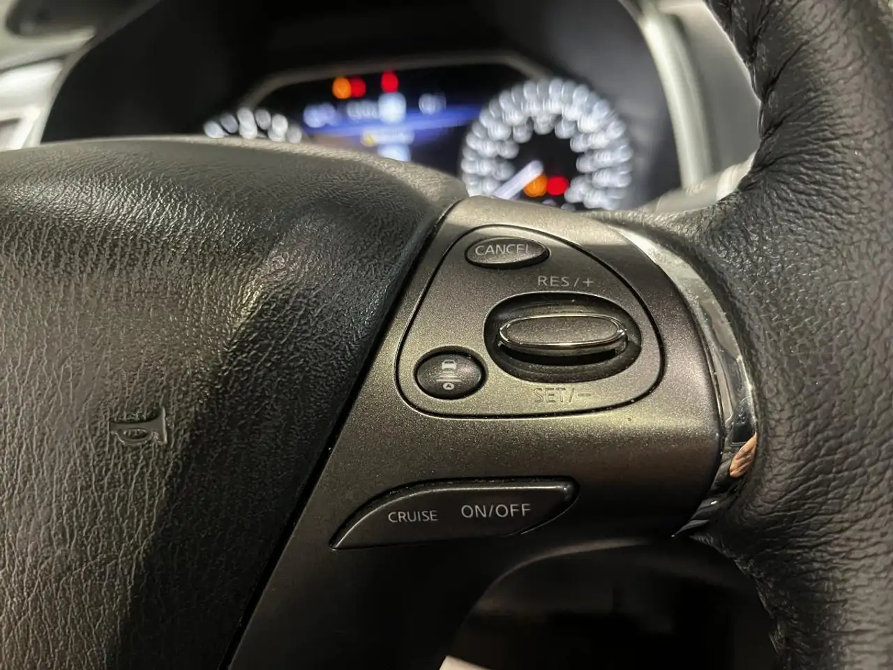 Nissan Murano снимка Nissan Murano