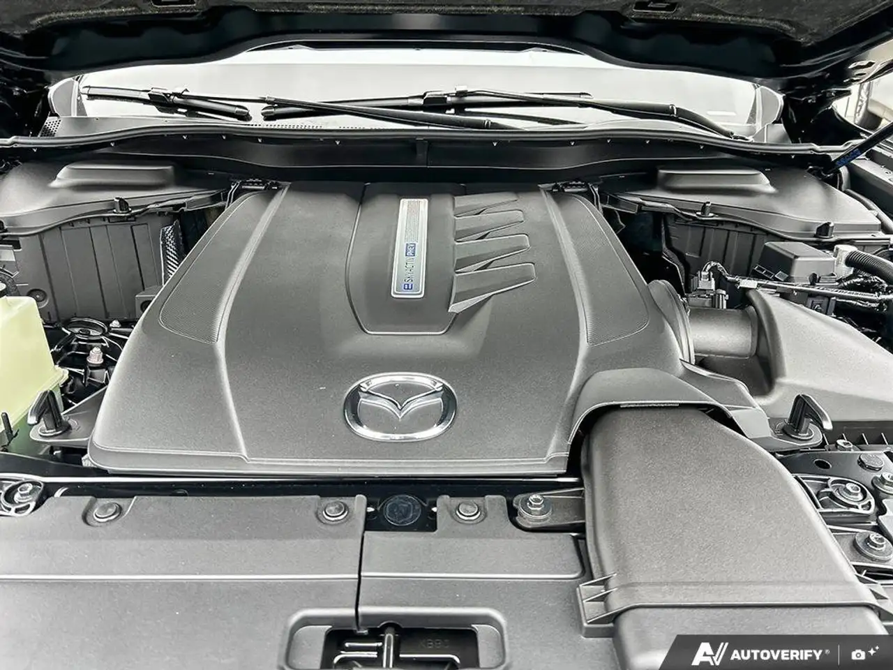 Mazda CX-90 PHEV снимка Mazda CX-90 PHEV