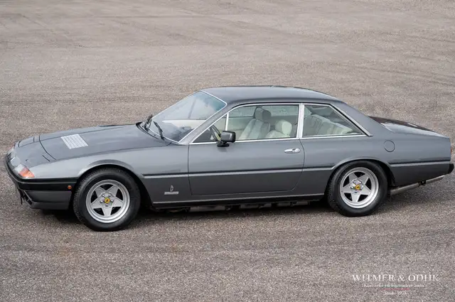 Ferrari 400 GTI Manual