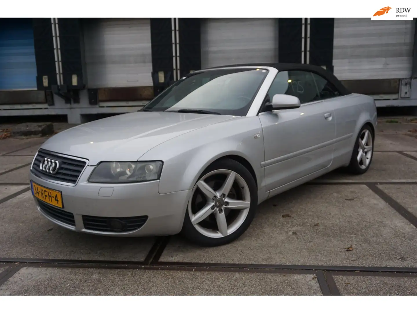 Audi A4 Cabriolet 2.4 V6 Exclusive * LPG * Gris - 1