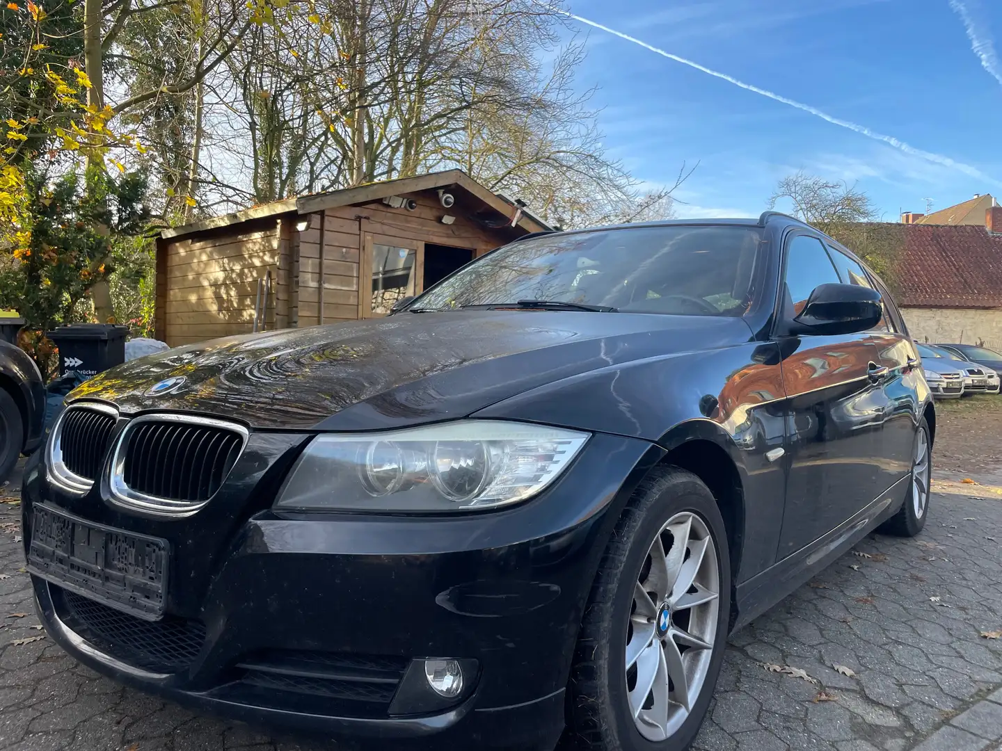 BMW 318 318d Schwarz - 2