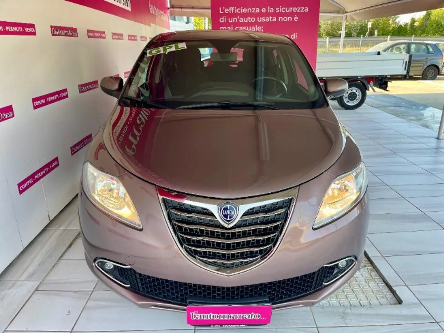 Lancia Ypsilon Ypsilon 1.2 69 CV 5 porte GPL Ecochic Elle - 2