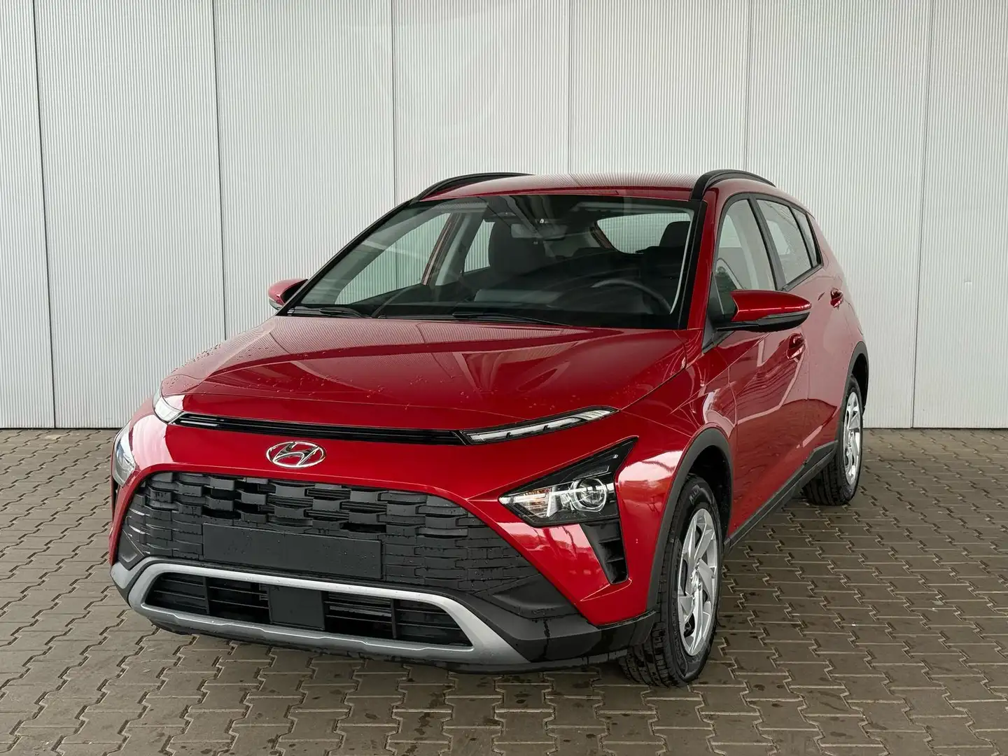 Hyundai BAYON i-Line 1,2 MPI  5MT 84 PS / Tempom. Dachreling ... Rot - 1