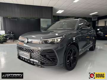 1.5 eTSI R-Line PANO HUD 360 LANE