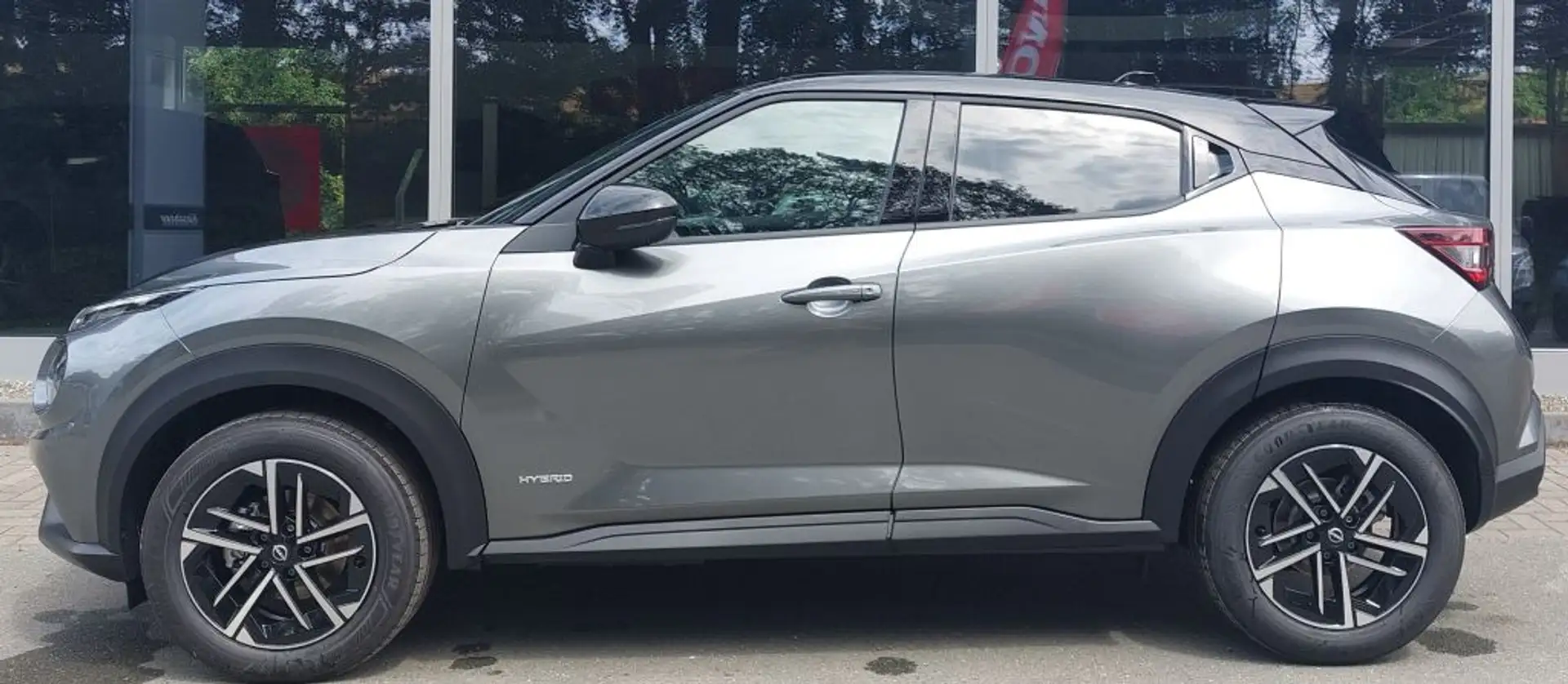 Nissan Juke 1.6 Hybrid 4AMT N-Connecta (2019) Grijs - 2
