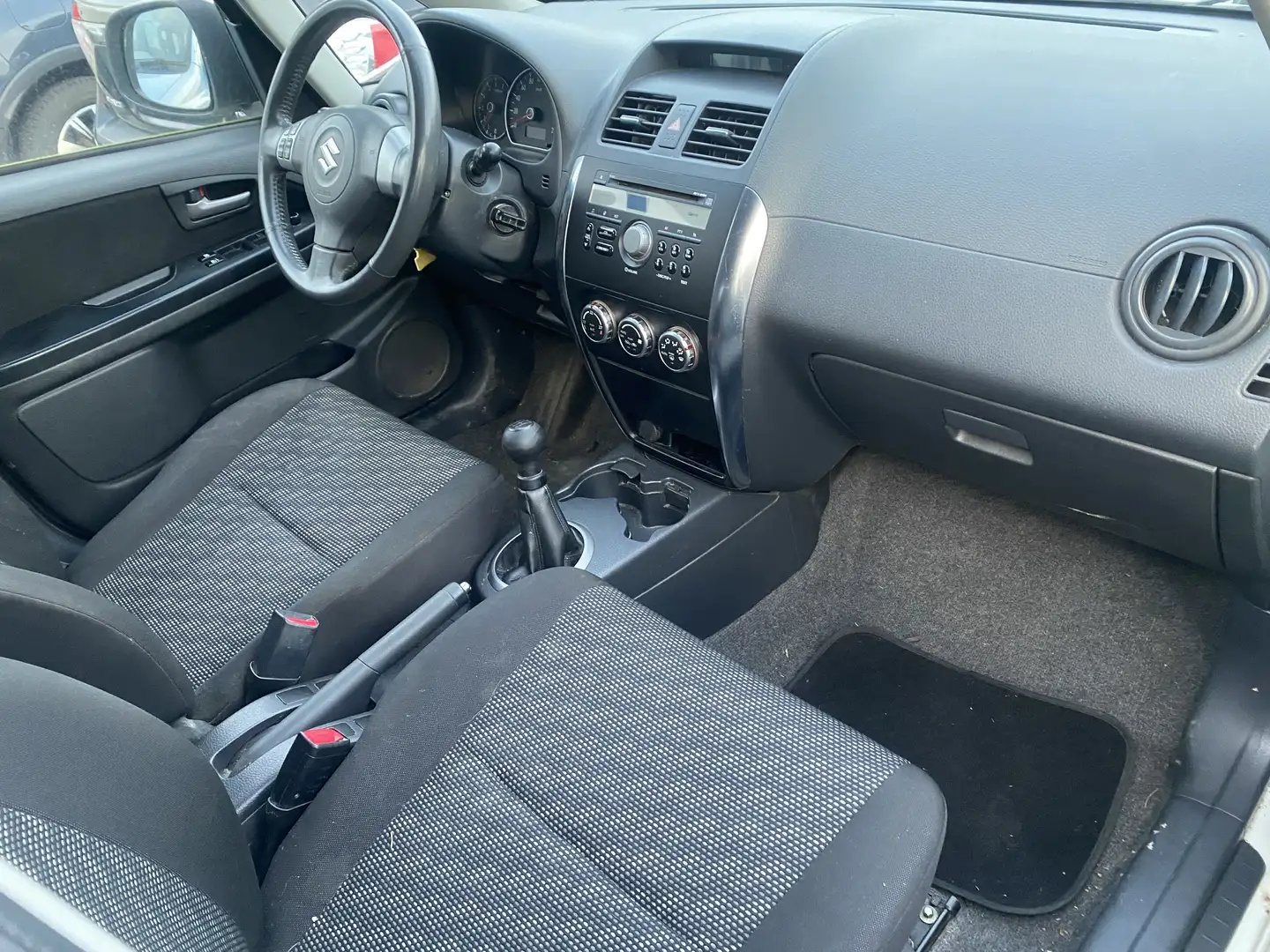 Suzuki SX4 1.6 VVT 4x2 Comfort - 2