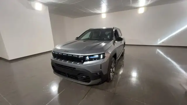 Jeep Compass main image