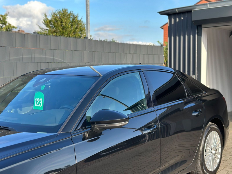 Audi A6 40 TDI design Kamera Leder Acc — photo 14