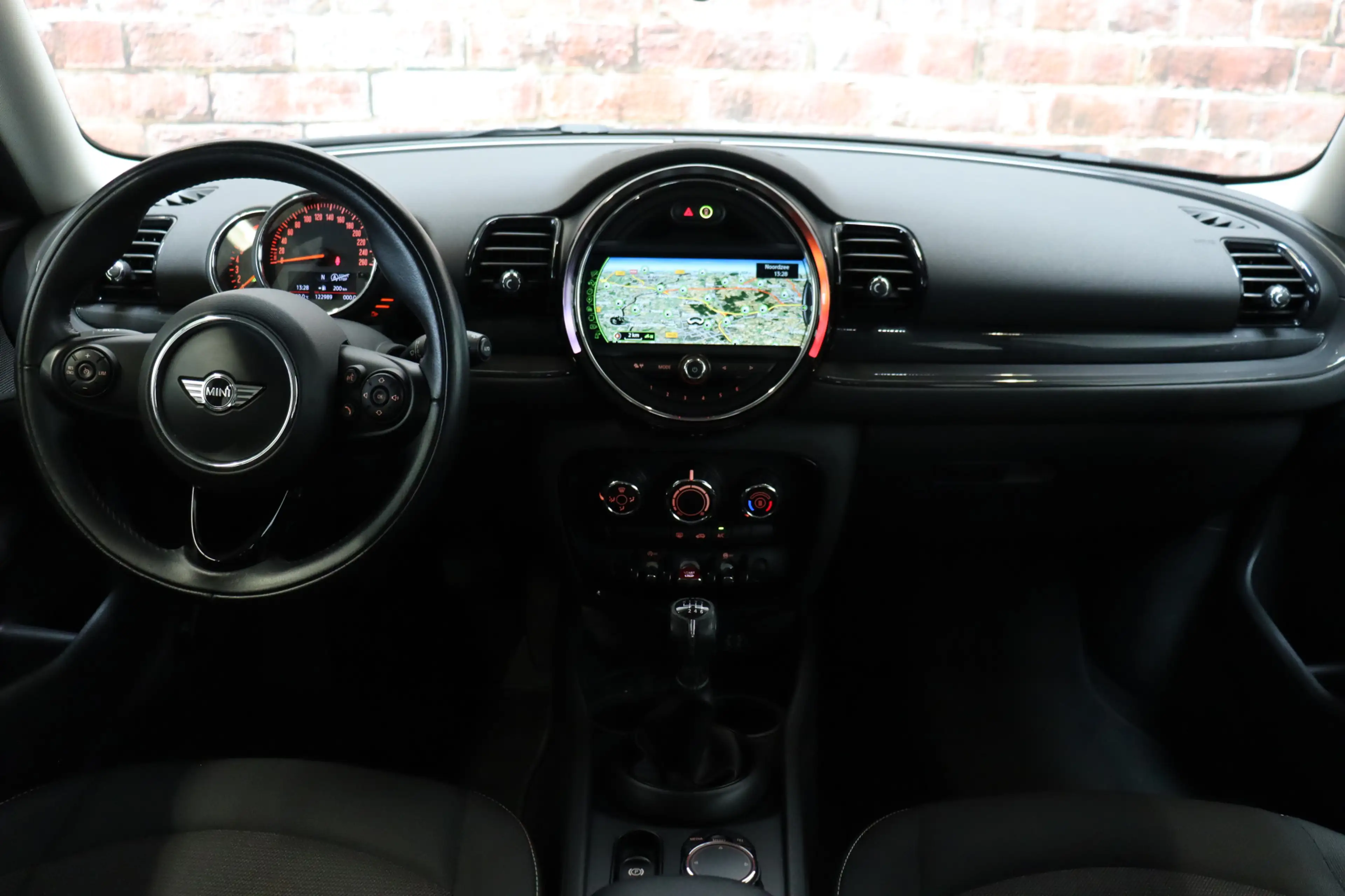 MINI Cooper Clubman 1.5 Business / Navigatiesysteem / Bluetooth / Airc — photo 15