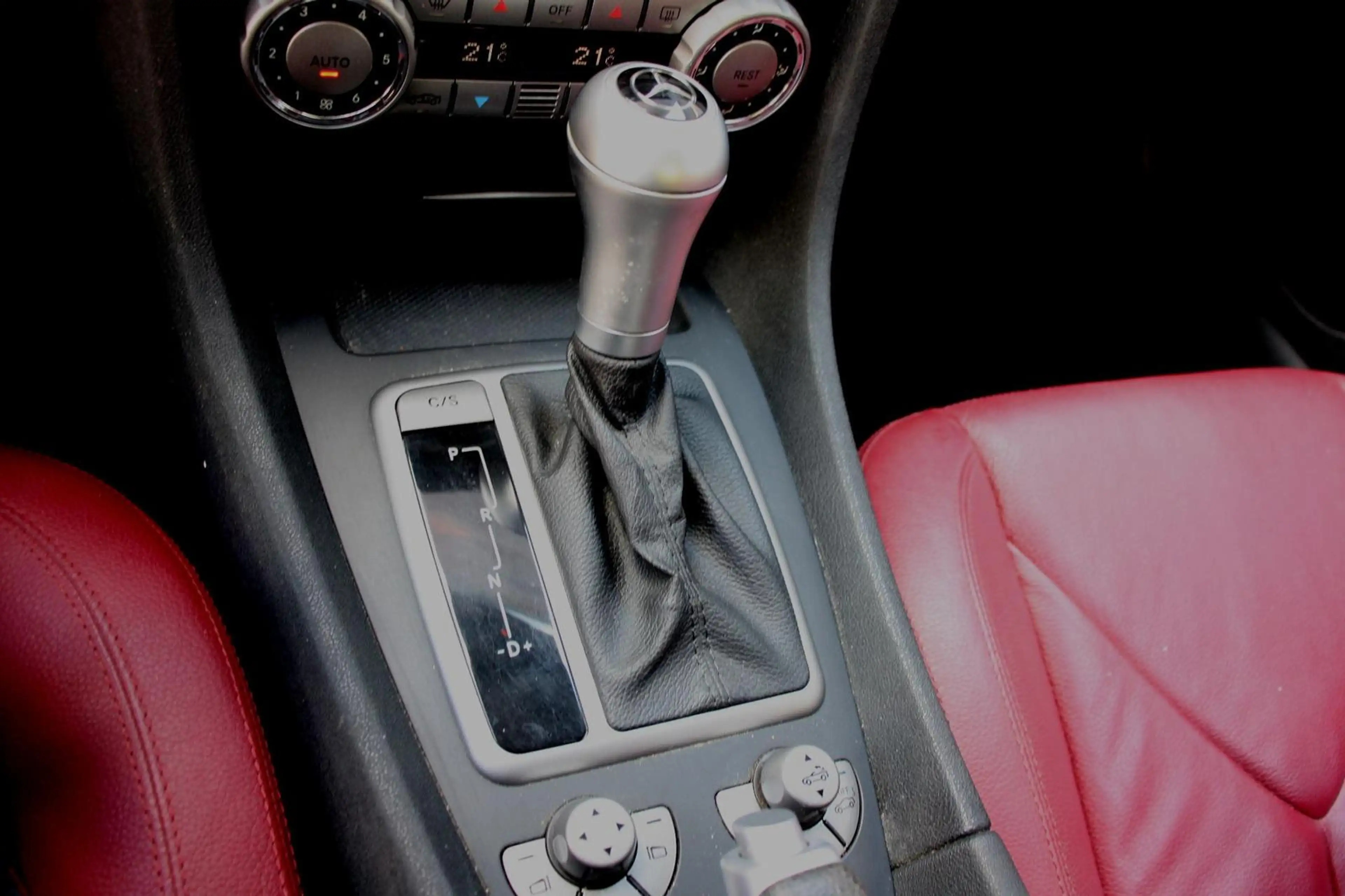 Mercedes-Benz SLK 350 Leder rot Memory Winter Navi 3.5 V6 KAT — photo 11