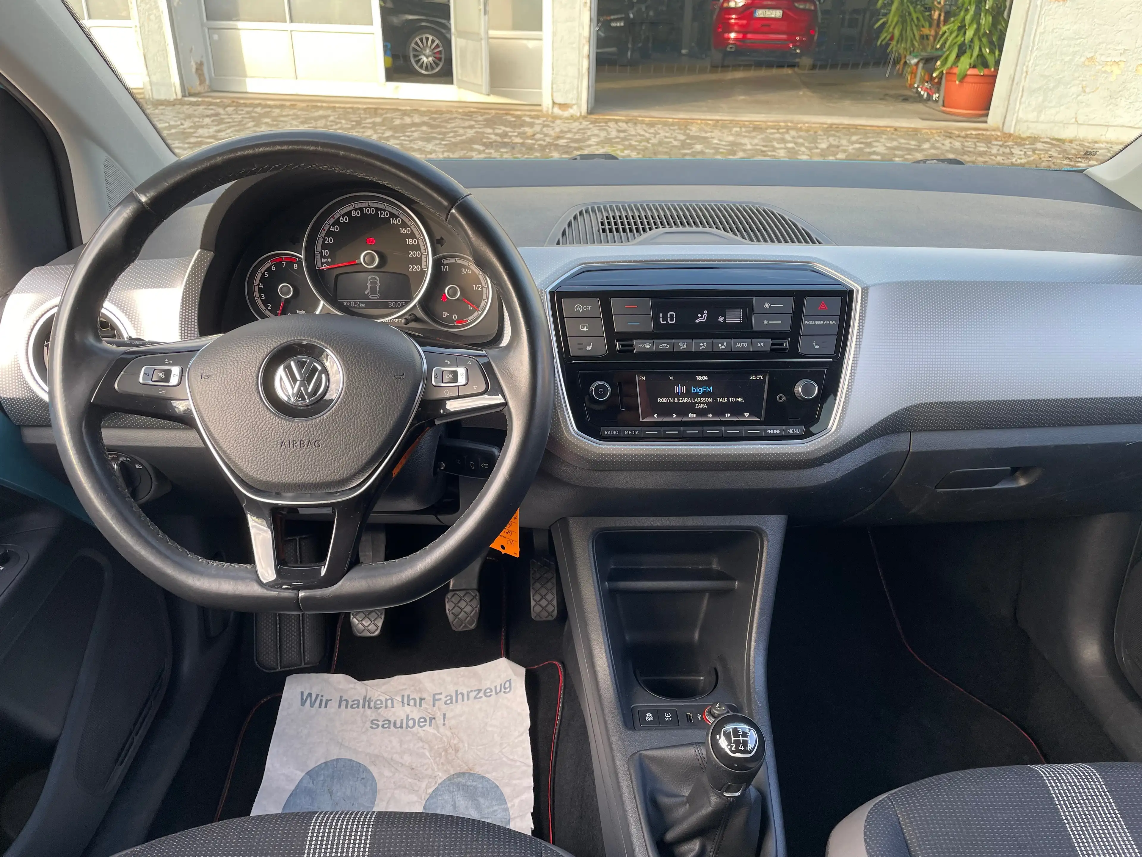 Volkswagen up! high up! BMT/Start-Stop — photo 9