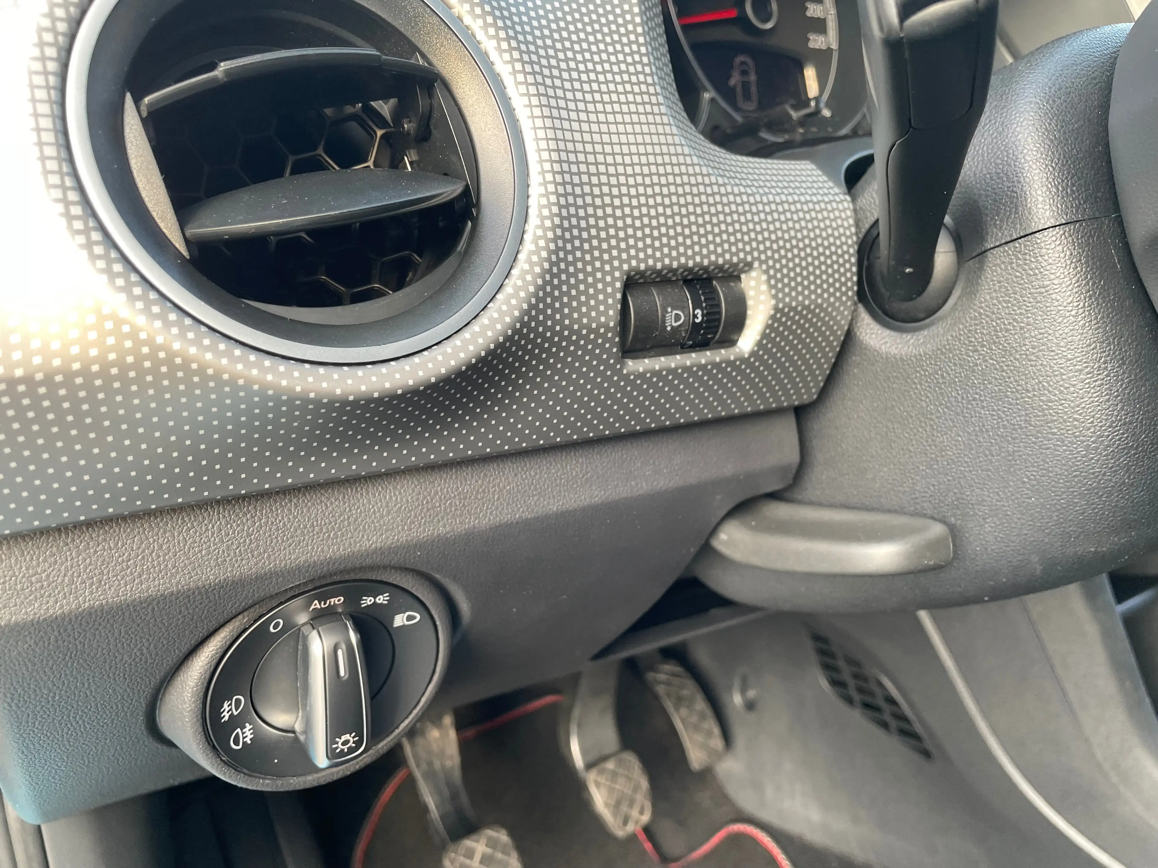 Volkswagen up! high up! BMT/Start-Stop — photo 15