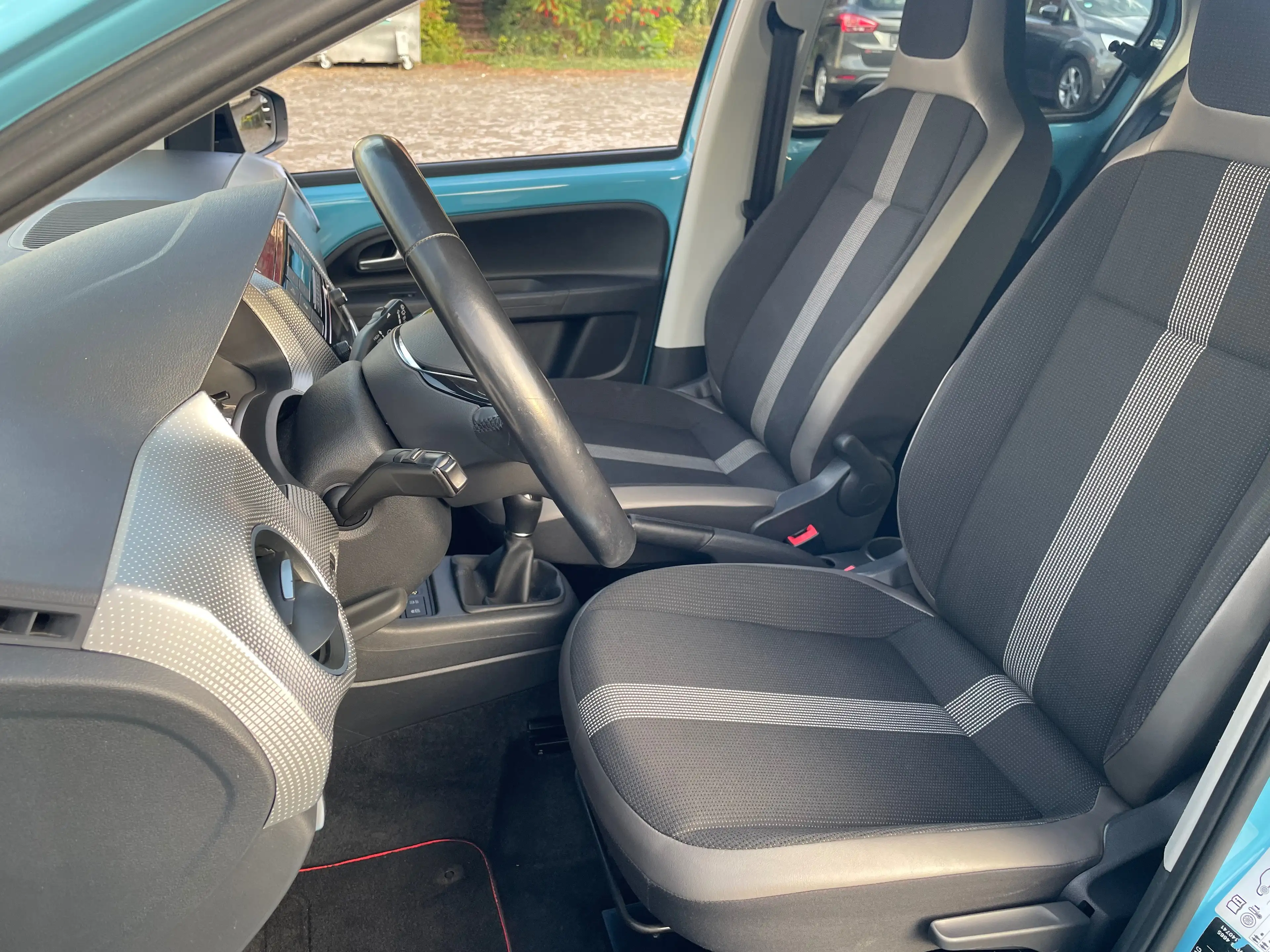 Volkswagen up! high up! BMT/Start-Stop — photo 14