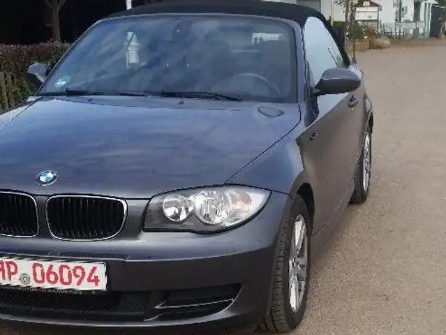 BMW 118 i Cabrio (E88)