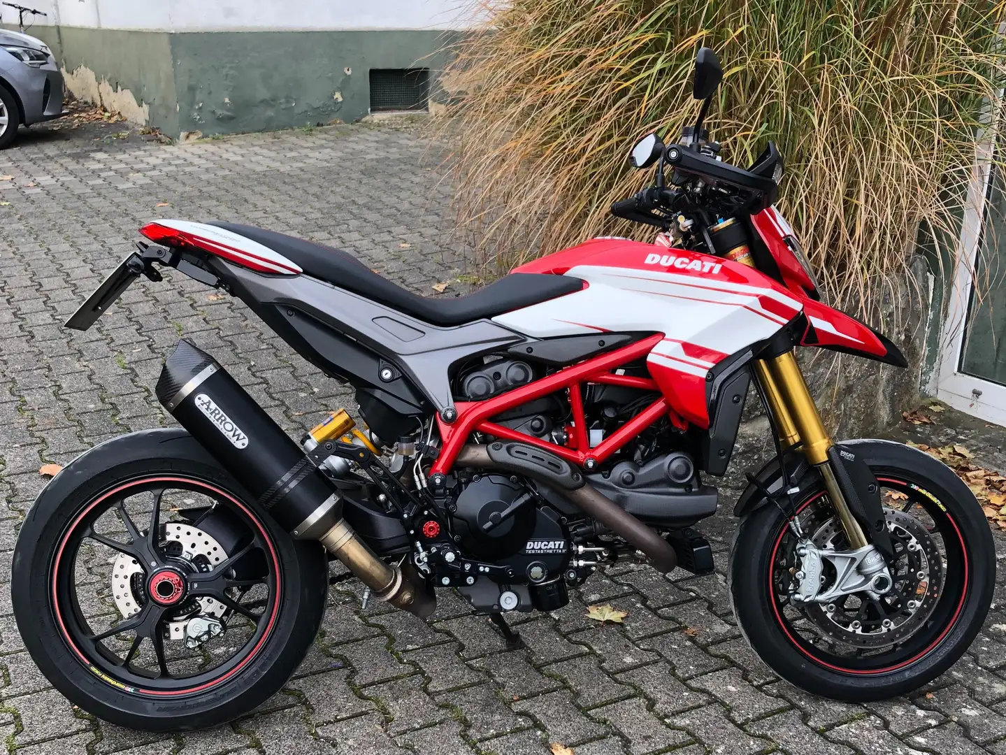 Ducati Hypermotard 939 SP Rot - 2