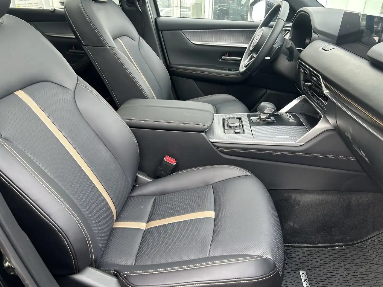 Mazda CX-90 PHEV снимка Mazda CX-90 PHEV
