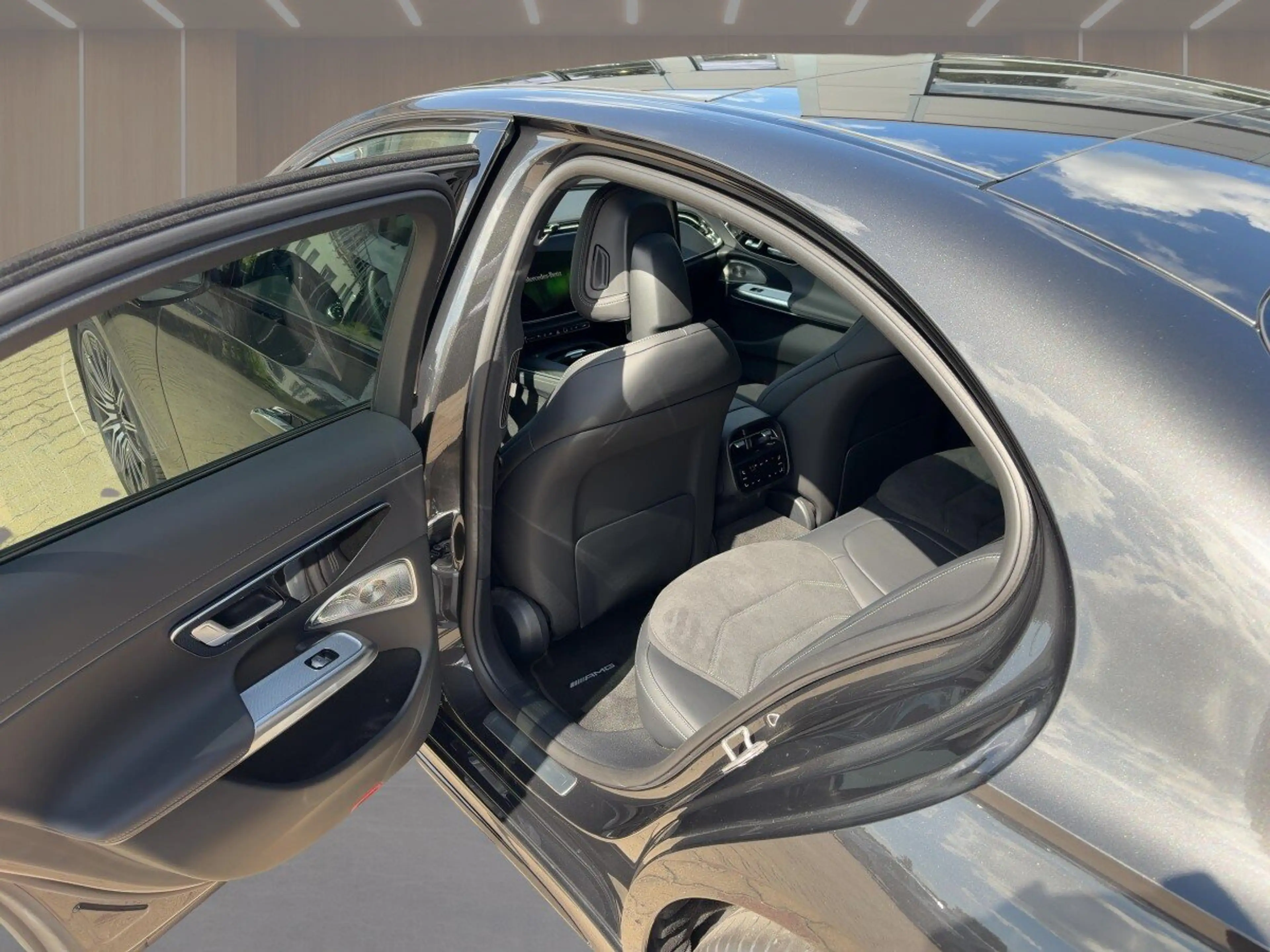 Mercedes-Benz E 450 E 450 AMG PREMIUM PLUS+STANDHZG+HUD+360+PANO+MEM — photo 7
