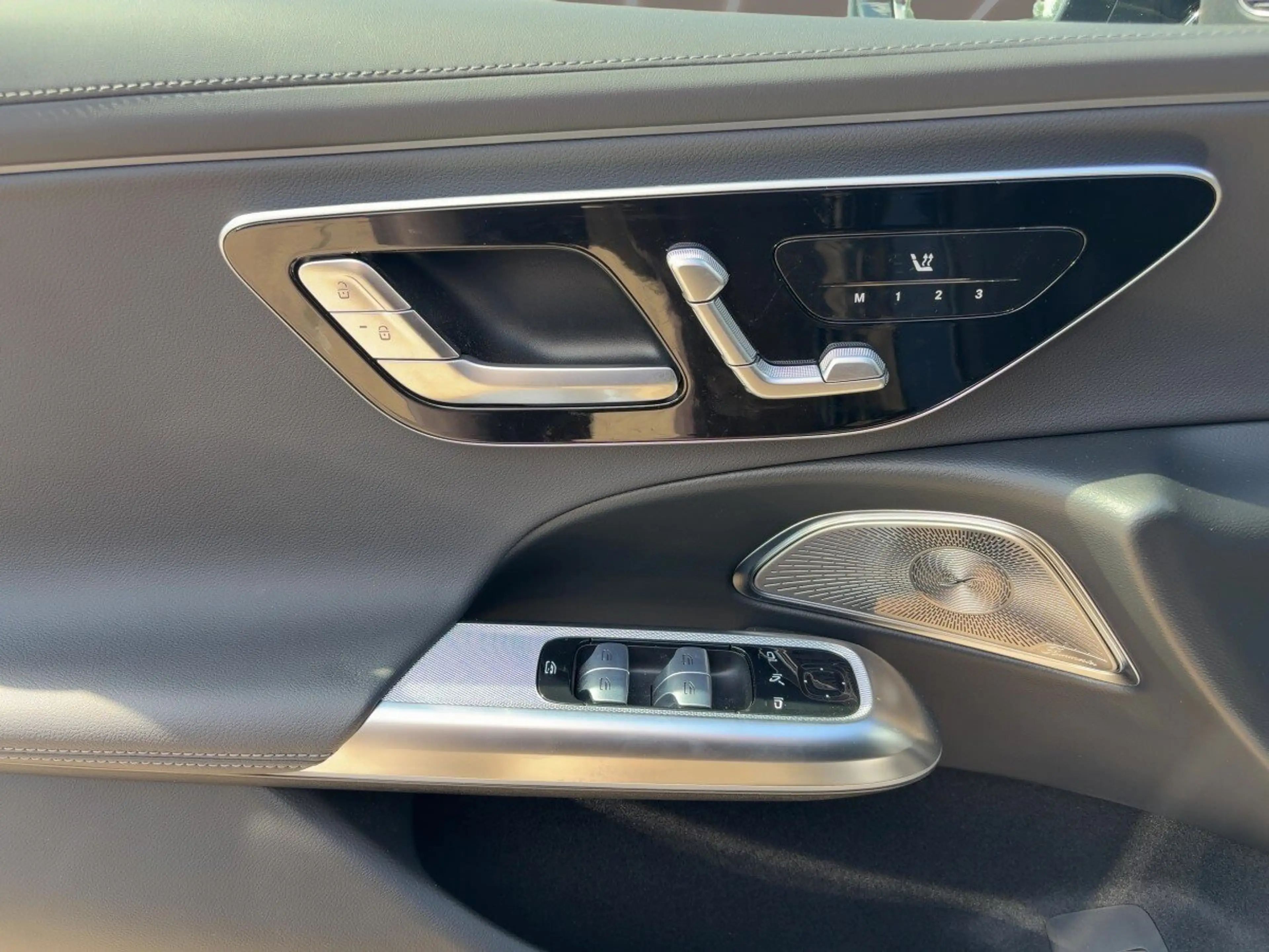Mercedes-Benz E 450 E 450 AMG PREMIUM PLUS+STANDHZG+HUD+360+PANO+MEM — photo 15