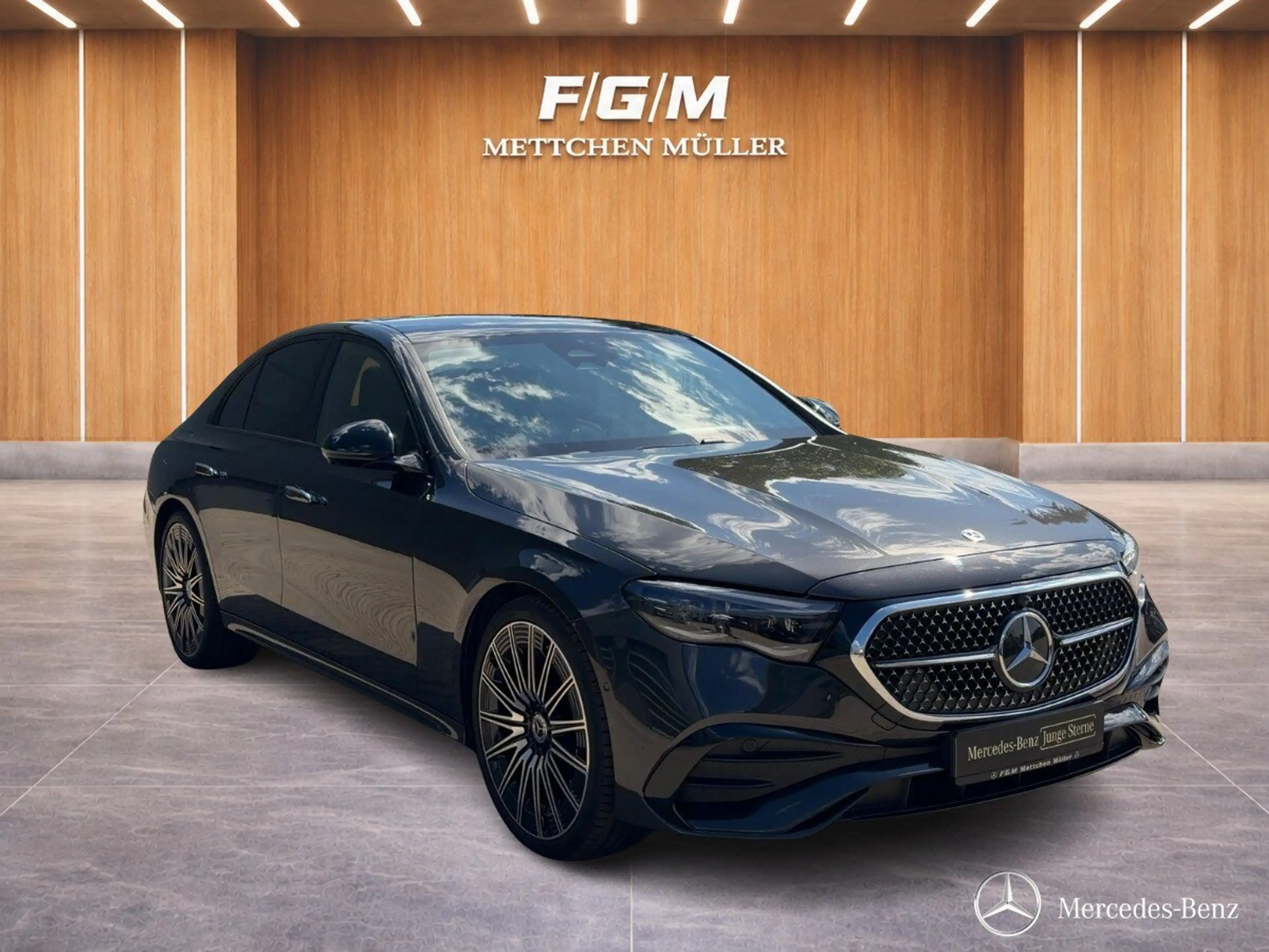Mercedes-Benz E 450 E 450 AMG PREMIUM PLUS+STANDHZG+HUD+360+PANO+MEM — photo 4