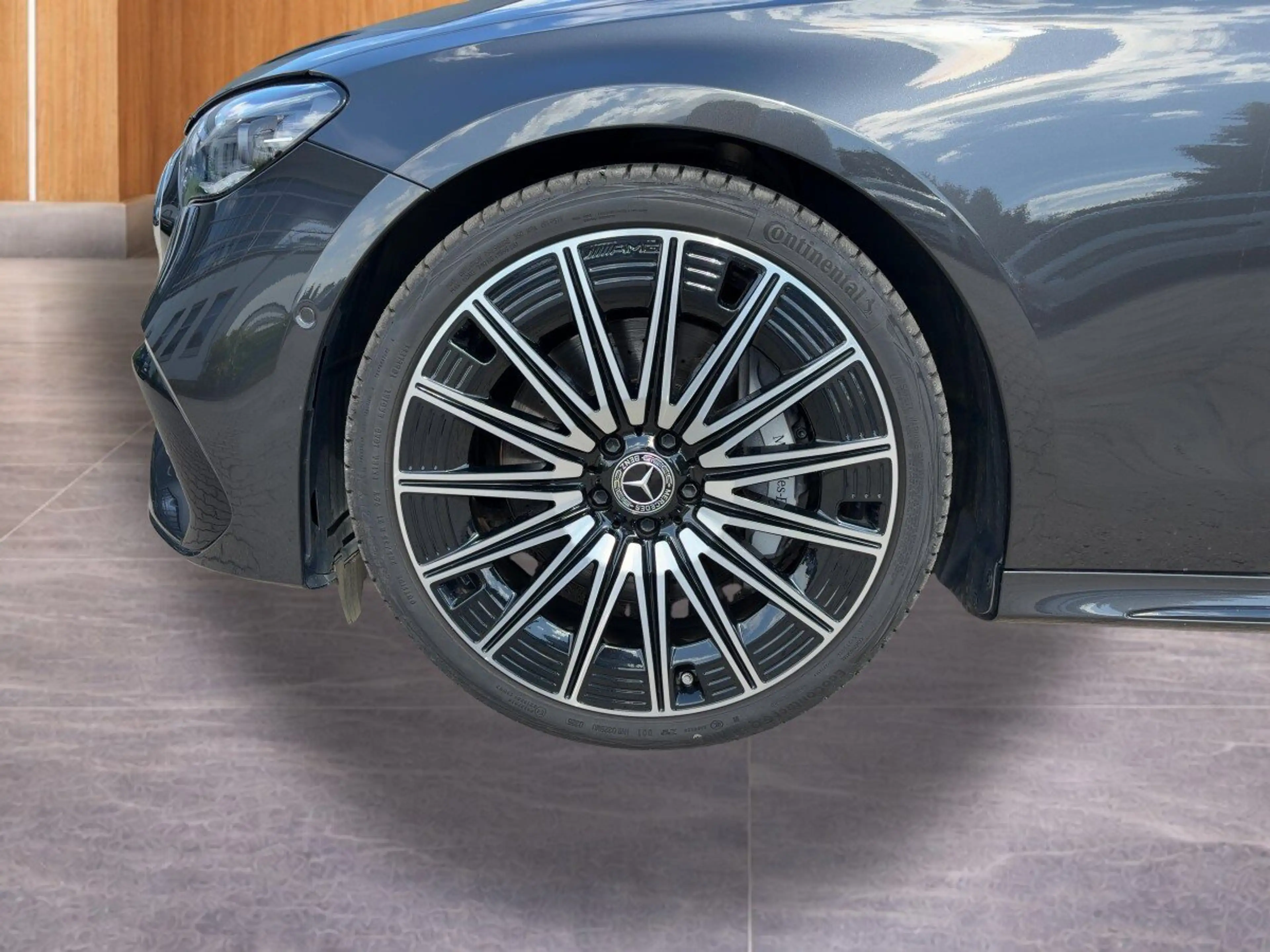 Mercedes-Benz E 450 E 450 AMG PREMIUM PLUS+STANDHZG+HUD+360+PANO+MEM — photo 12