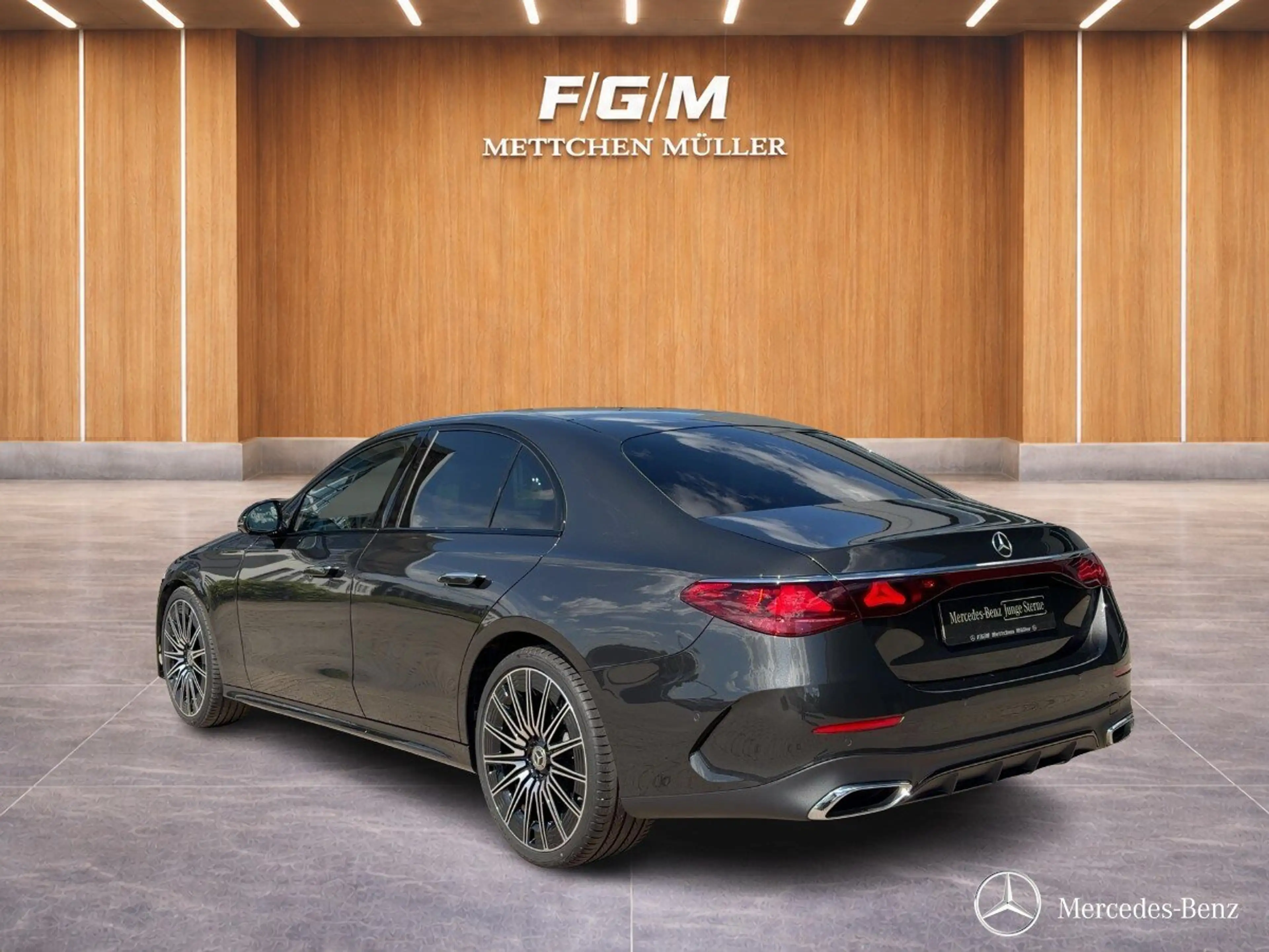 Mercedes-Benz E 450 E 450 AMG PREMIUM PLUS+STANDHZG+HUD+360+PANO+MEM — photo 2