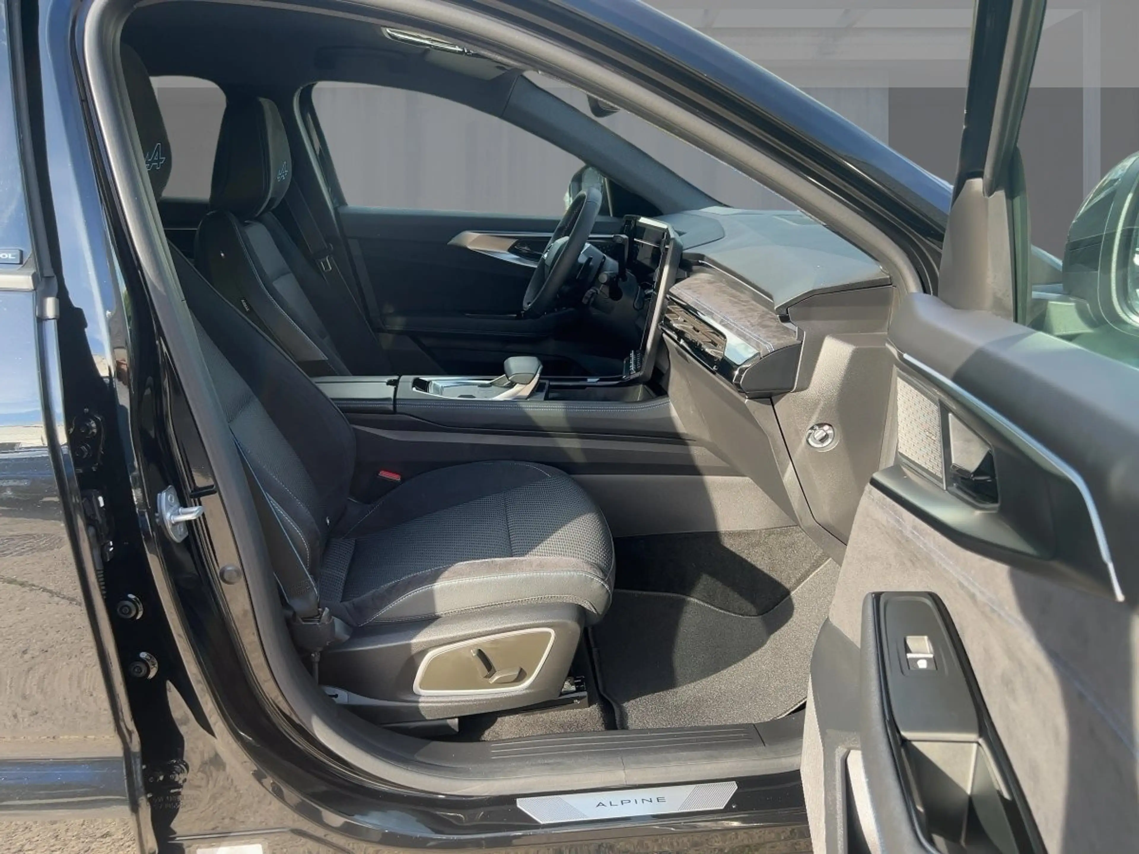 Renault Austral 1.2 Full Hybrid 200 Iconic Esprit Alpine — photo 8