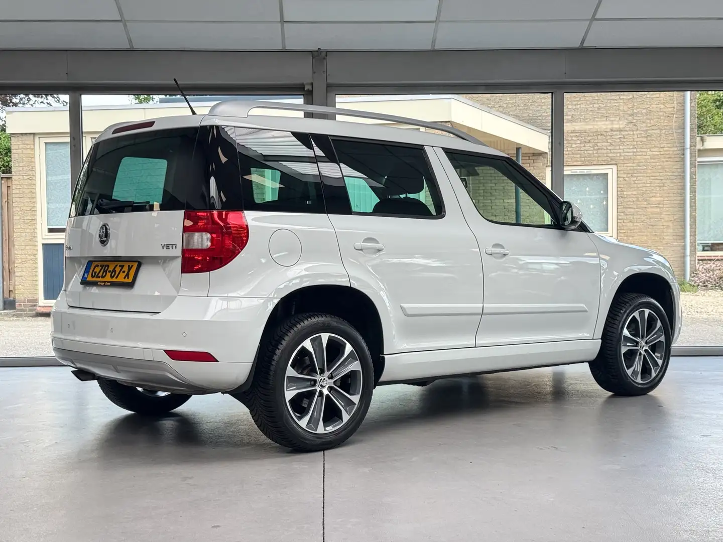 Skoda Yeti Outdoor 1.2 TSI Greentech Drive|Carplay|Parkeersen Blanc - 2