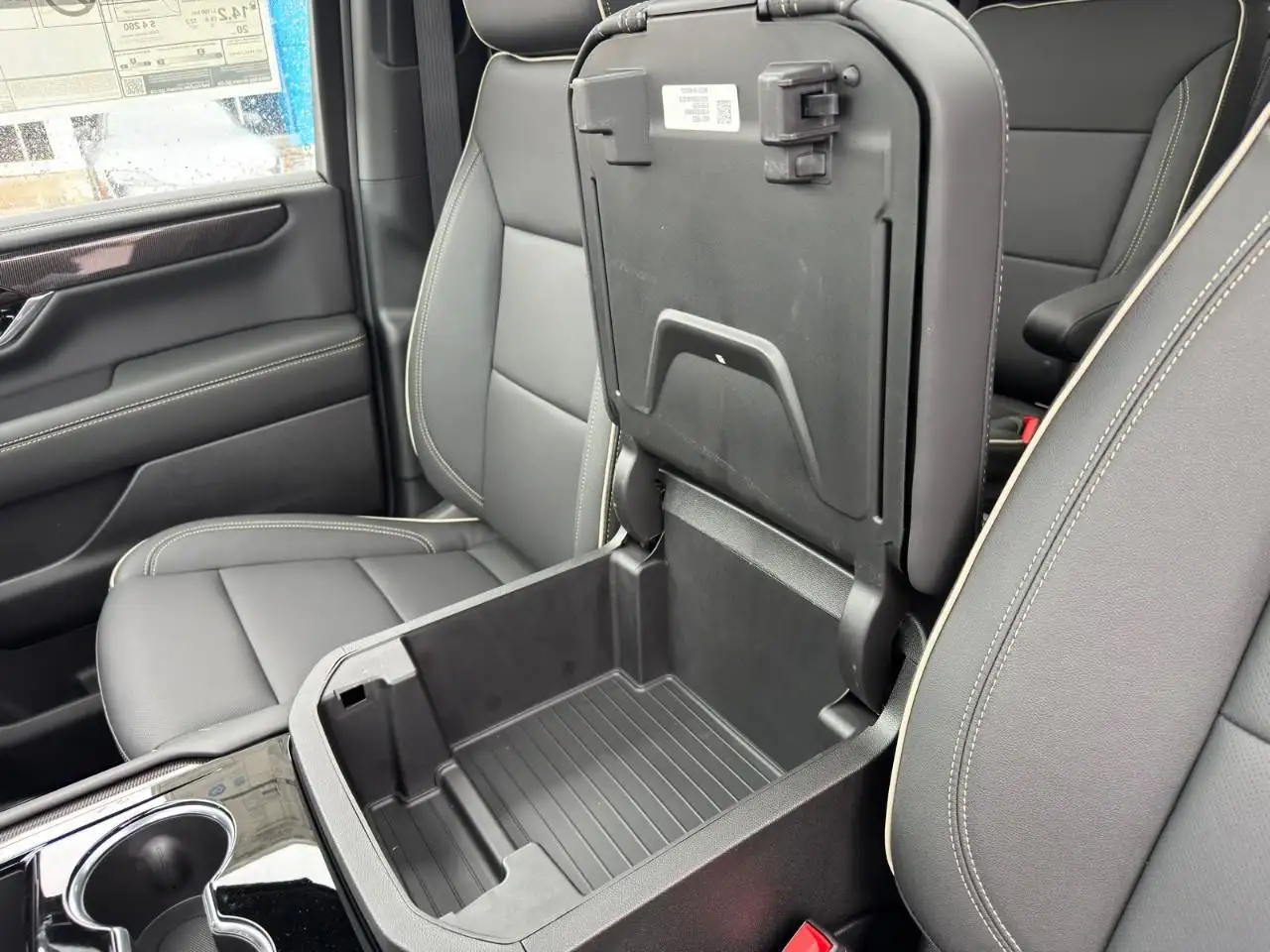 GMC Yukon снимка GMC Yukon