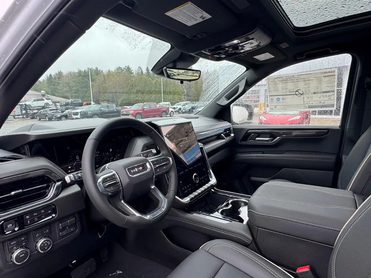 GMC Yukon снимка GMC Yukon