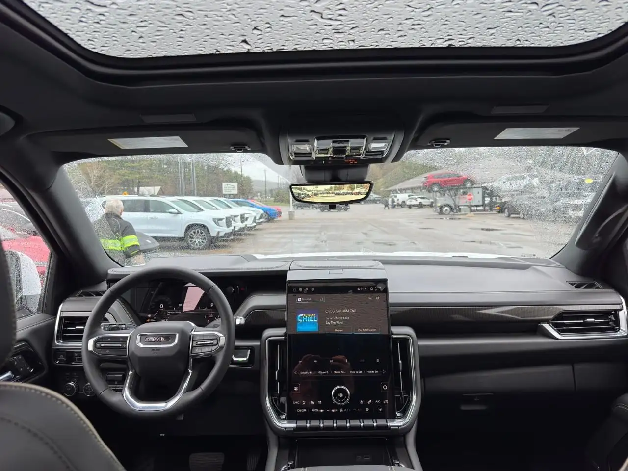 GMC Yukon снимка GMC Yukon