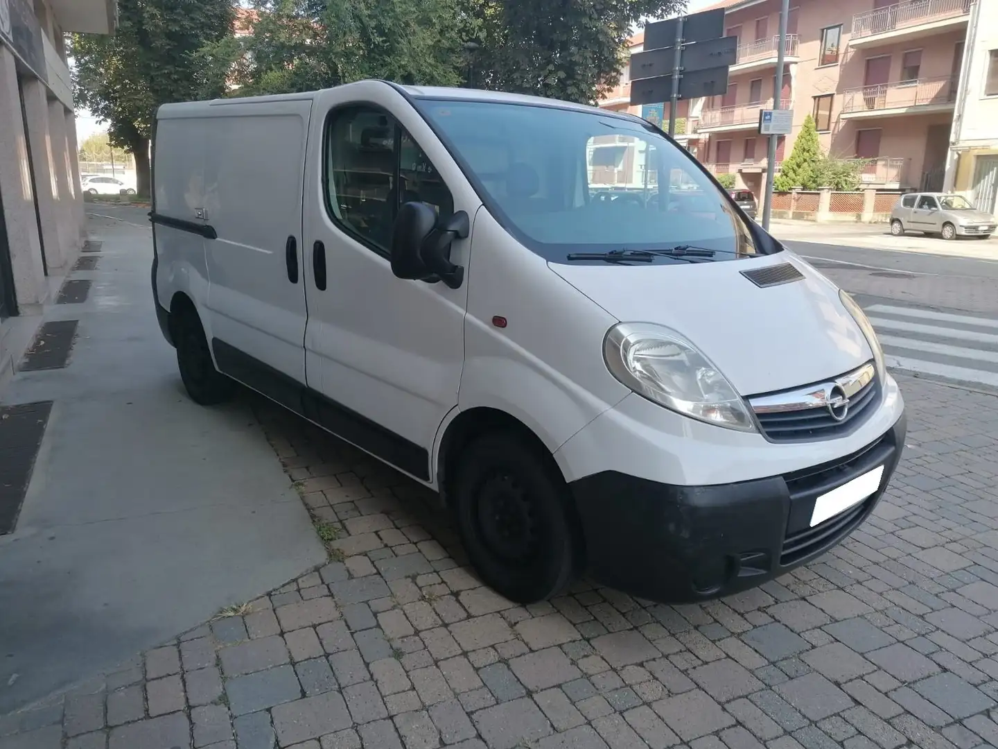 Opel Vivaro Blanc - 1