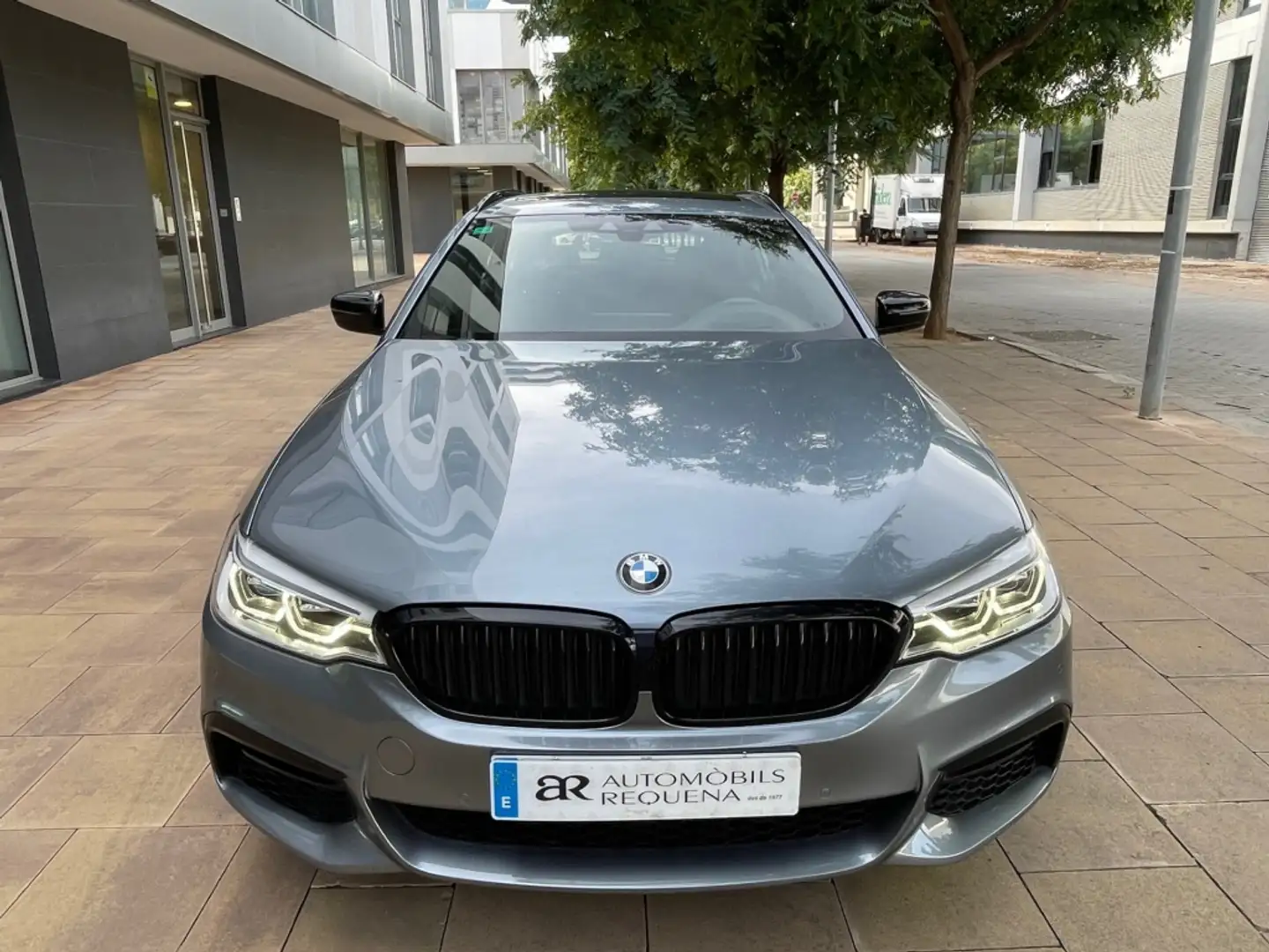 BMW 520 520dA Touring Grijs - 2