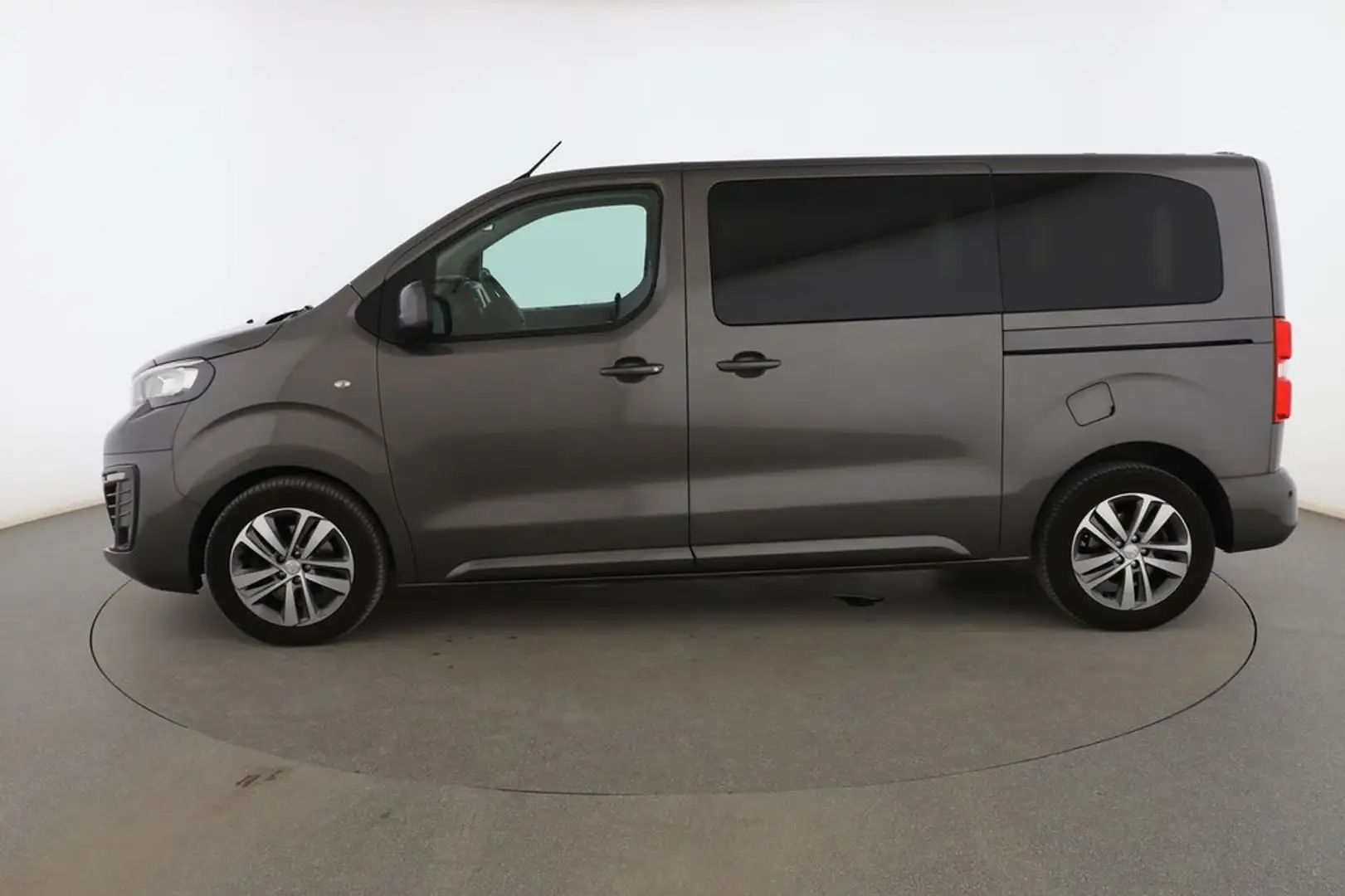 Peugeot Traveller 2.0 Blue-HDi Active L2 Standard Сірий - 2