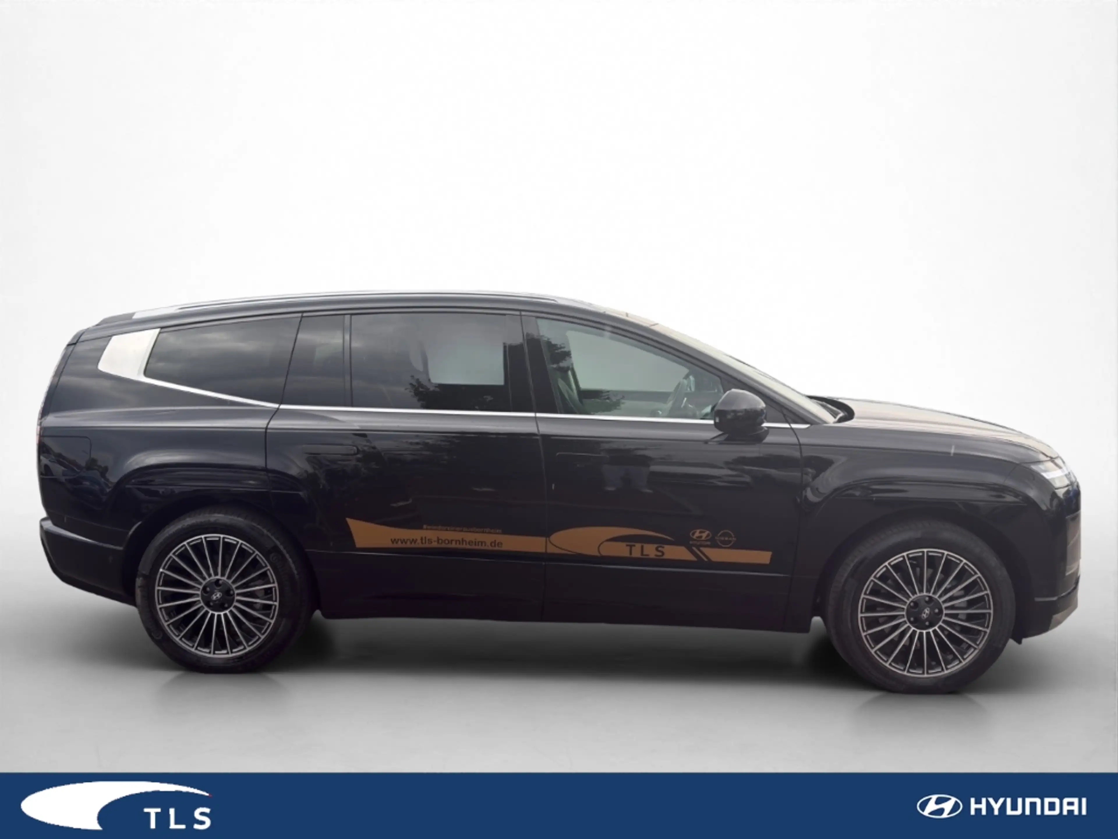 Hyundai IONIQ 9 226 kW 4WD Uniq Panoramadach HUD Niveau El. Panoda — photo 8