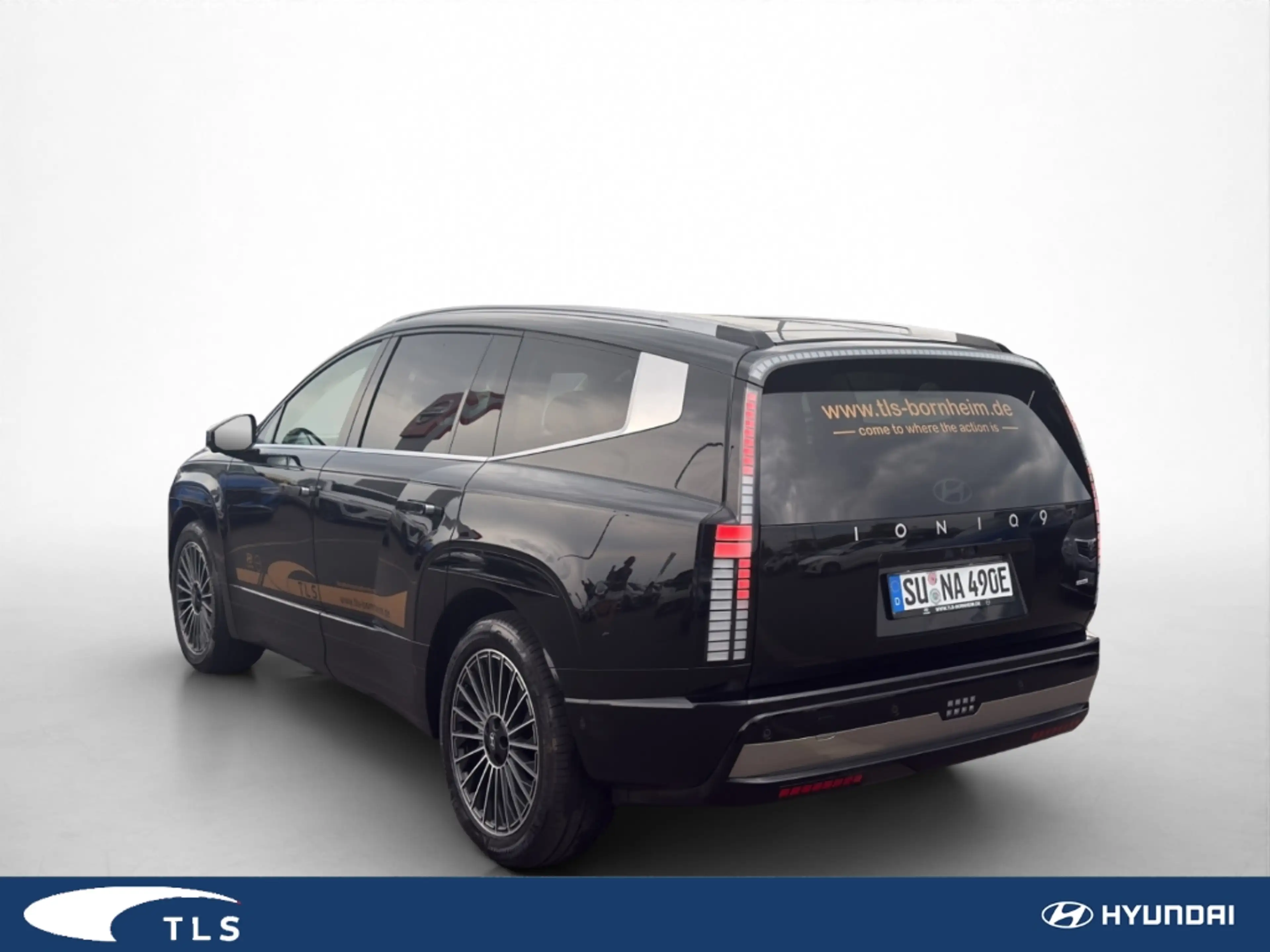 Hyundai IONIQ 9 226 kW 4WD Uniq Panoramadach HUD Niveau El. Panoda — photo 2